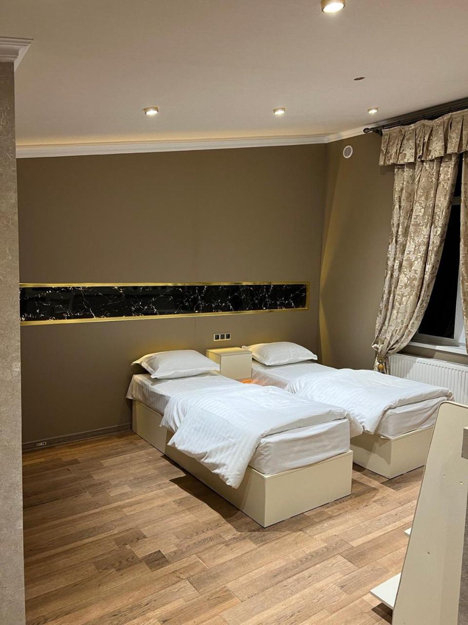 Triple Room with City View