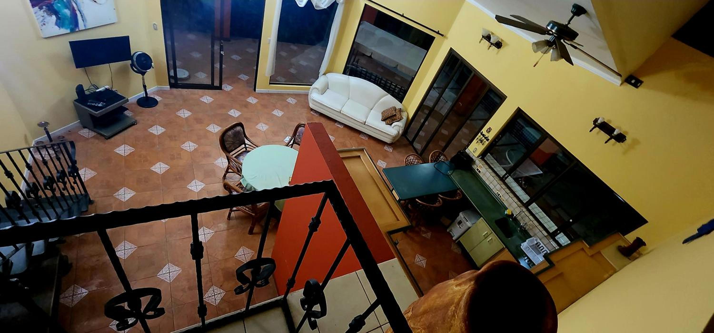 Four-Bedroom House photo 1