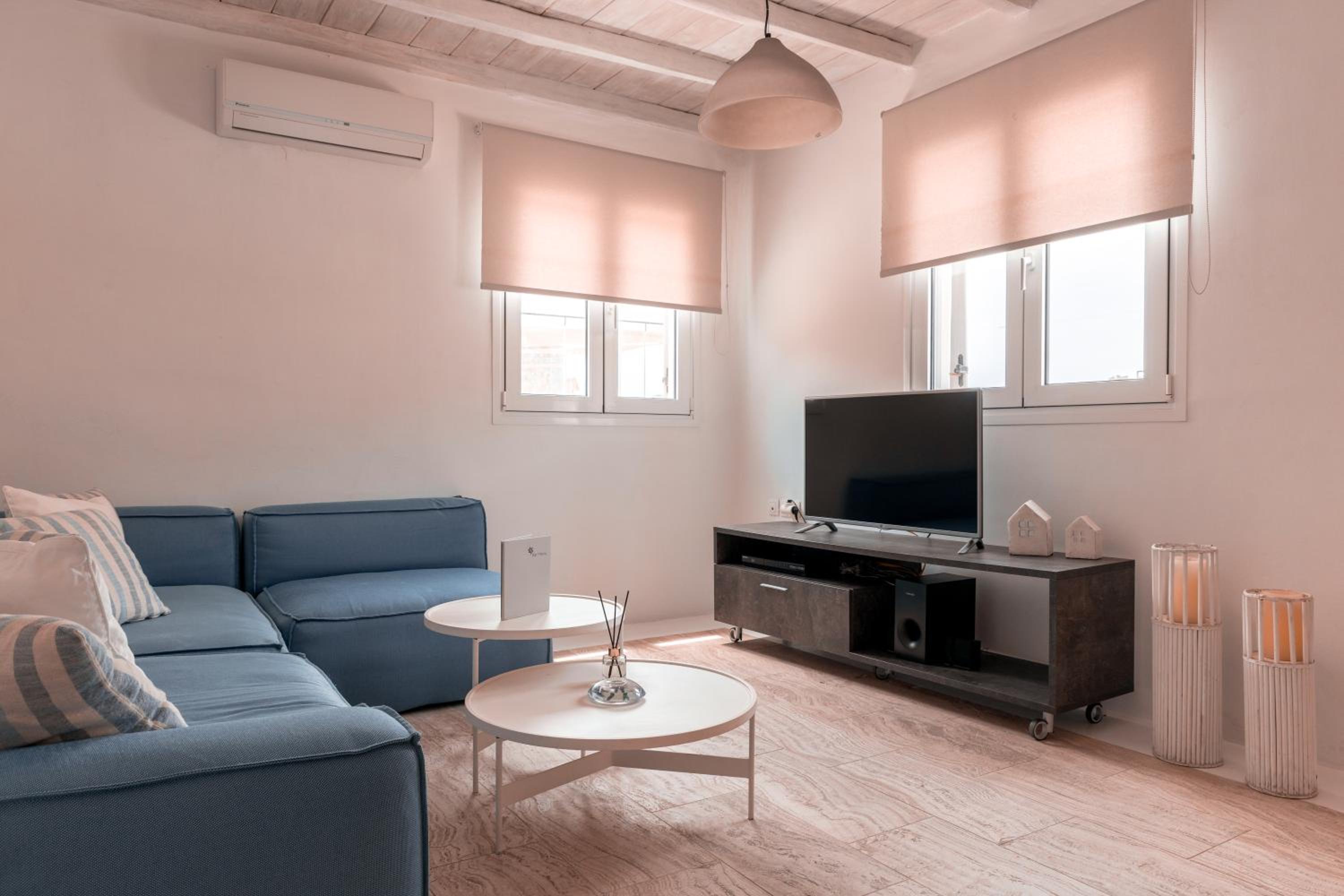 Two-Bedroom Suite - Photo 11