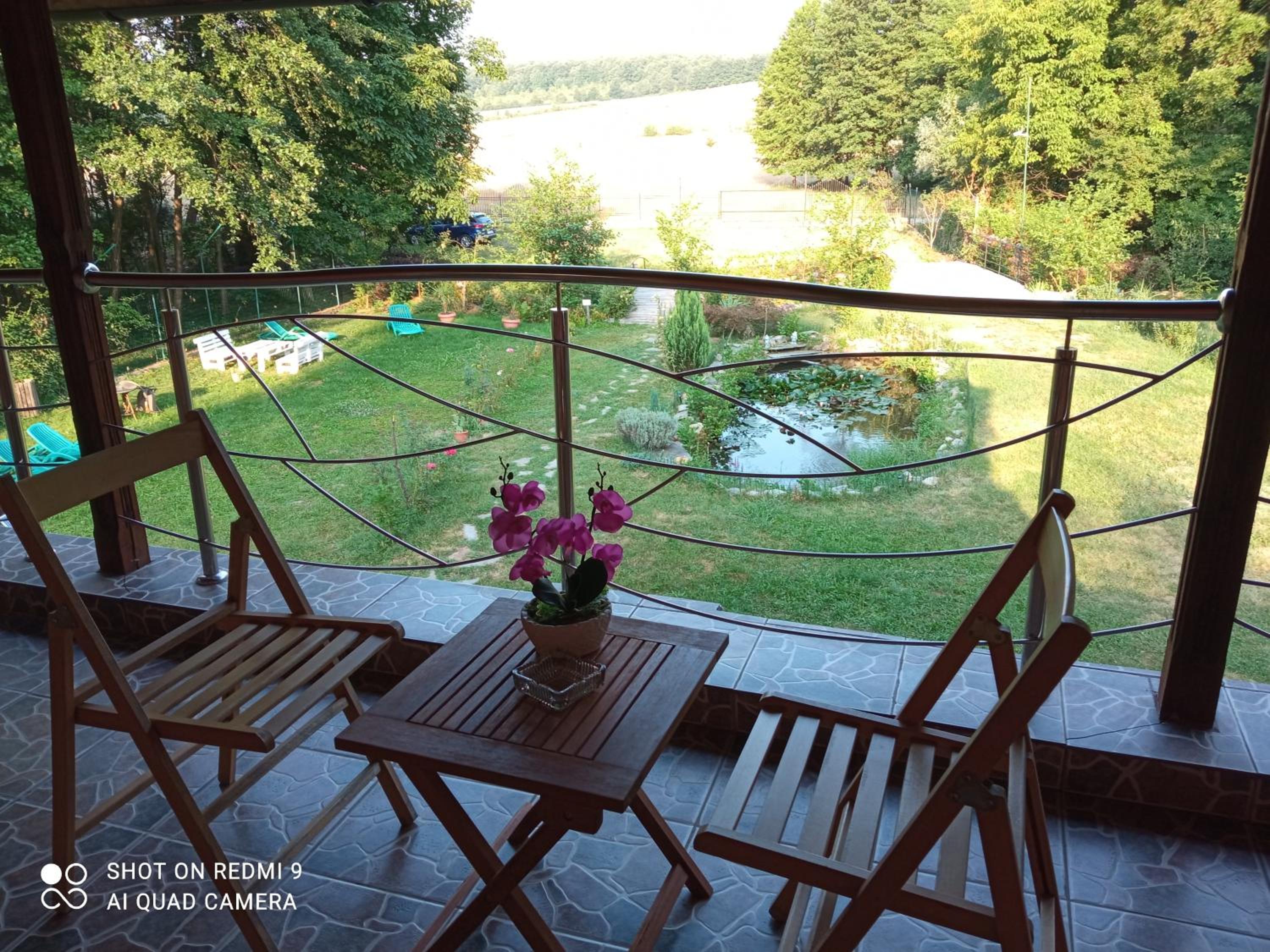 Double Room with Balcony - Photo 4