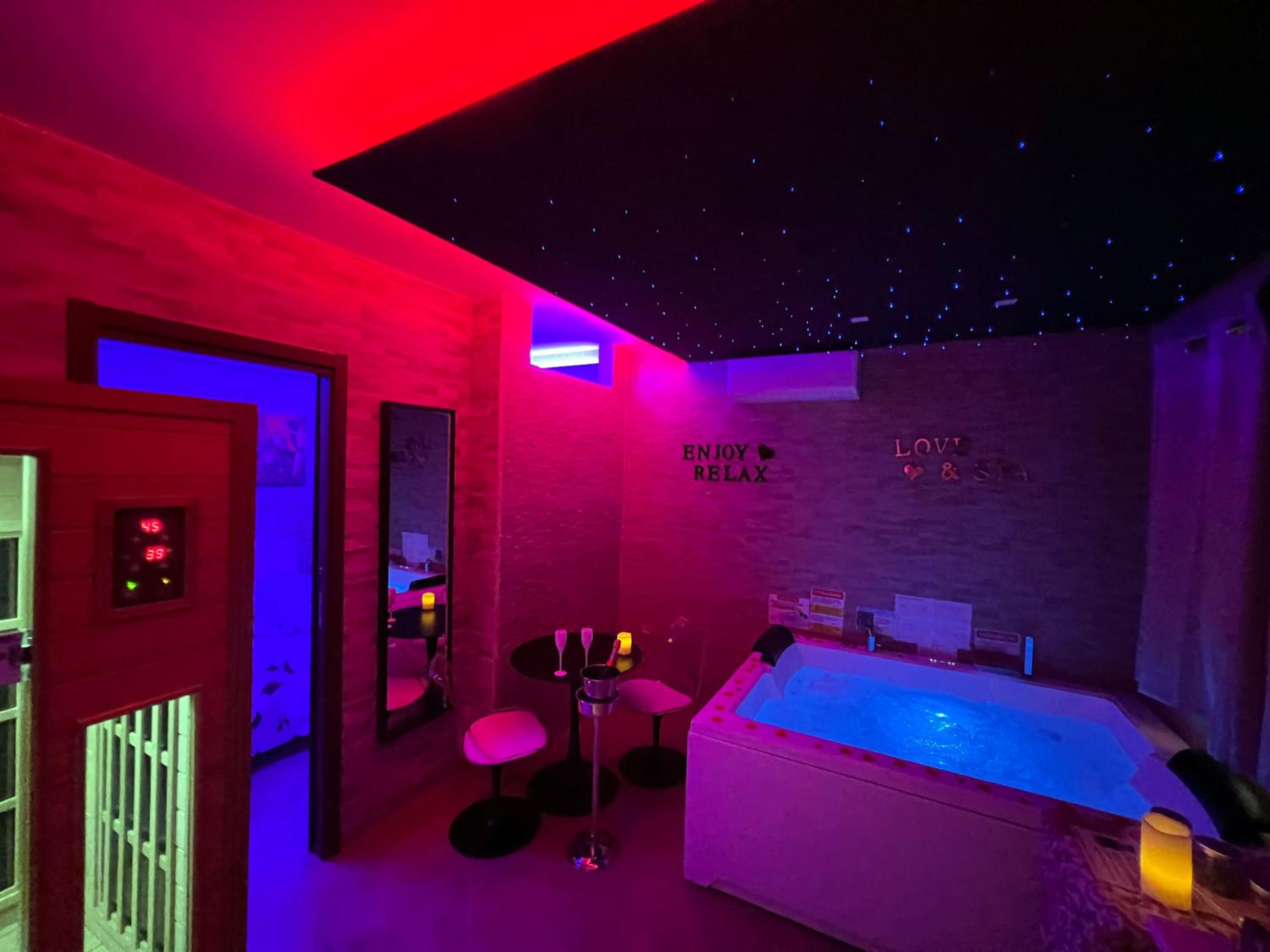 Suite with Spa Access