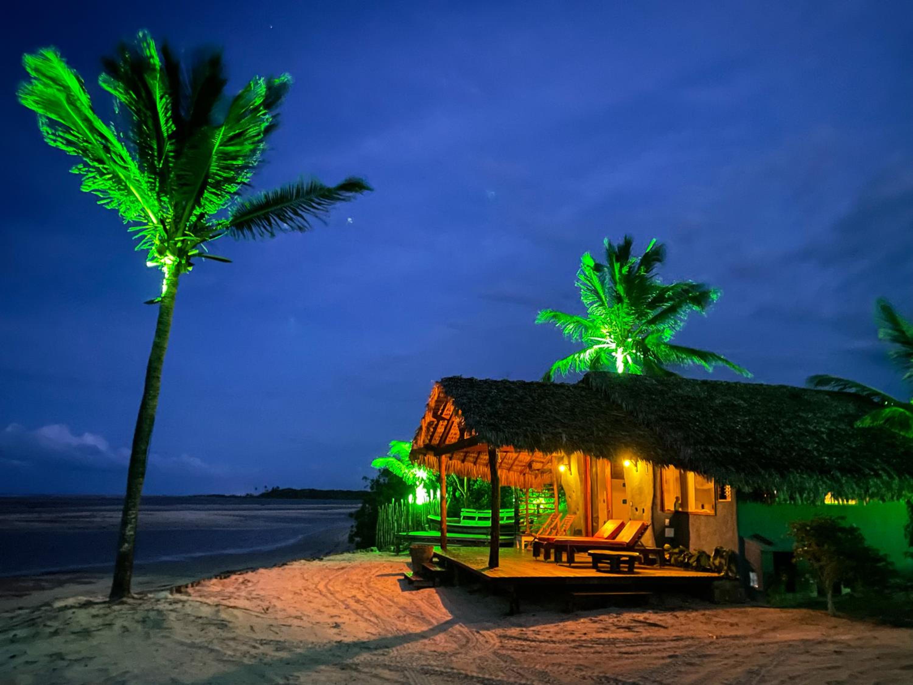 Bungalow - Beach Front - Photo 17