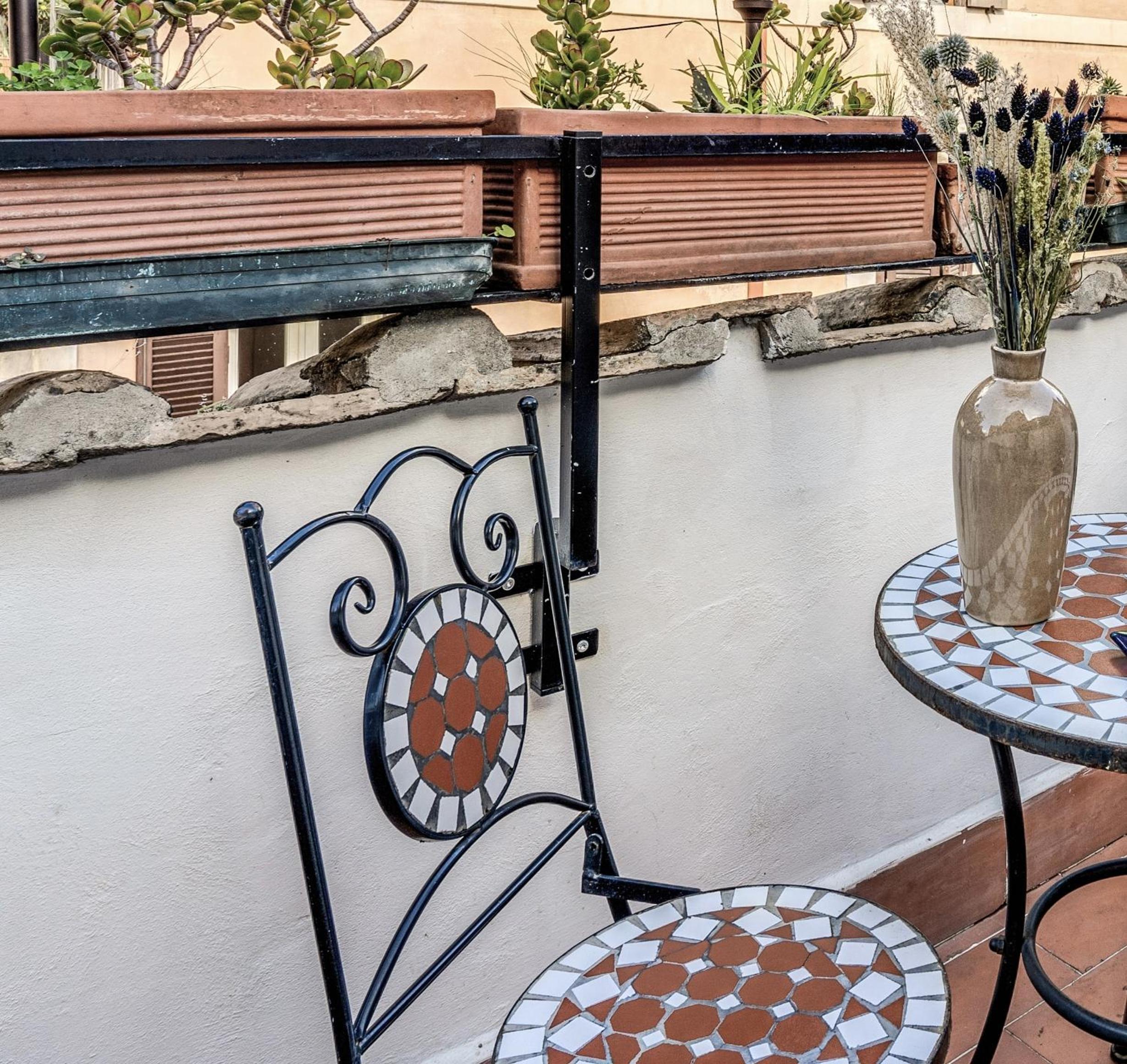 One-Bedroom Apartment with Terrace photo 2