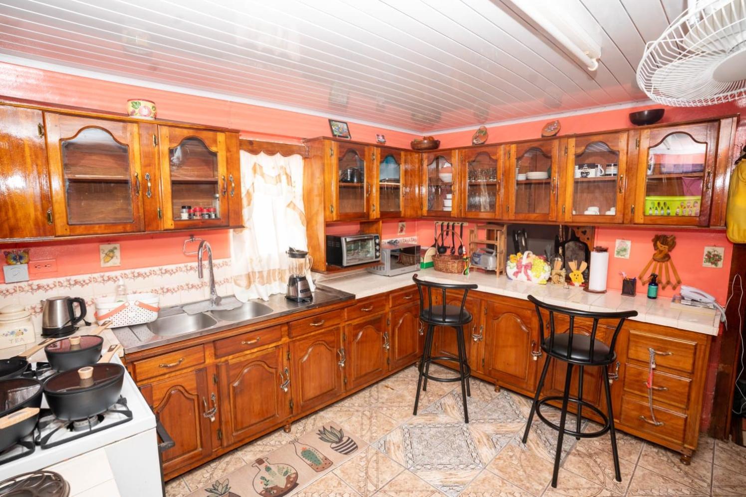 Three-Bedroom House photo 2