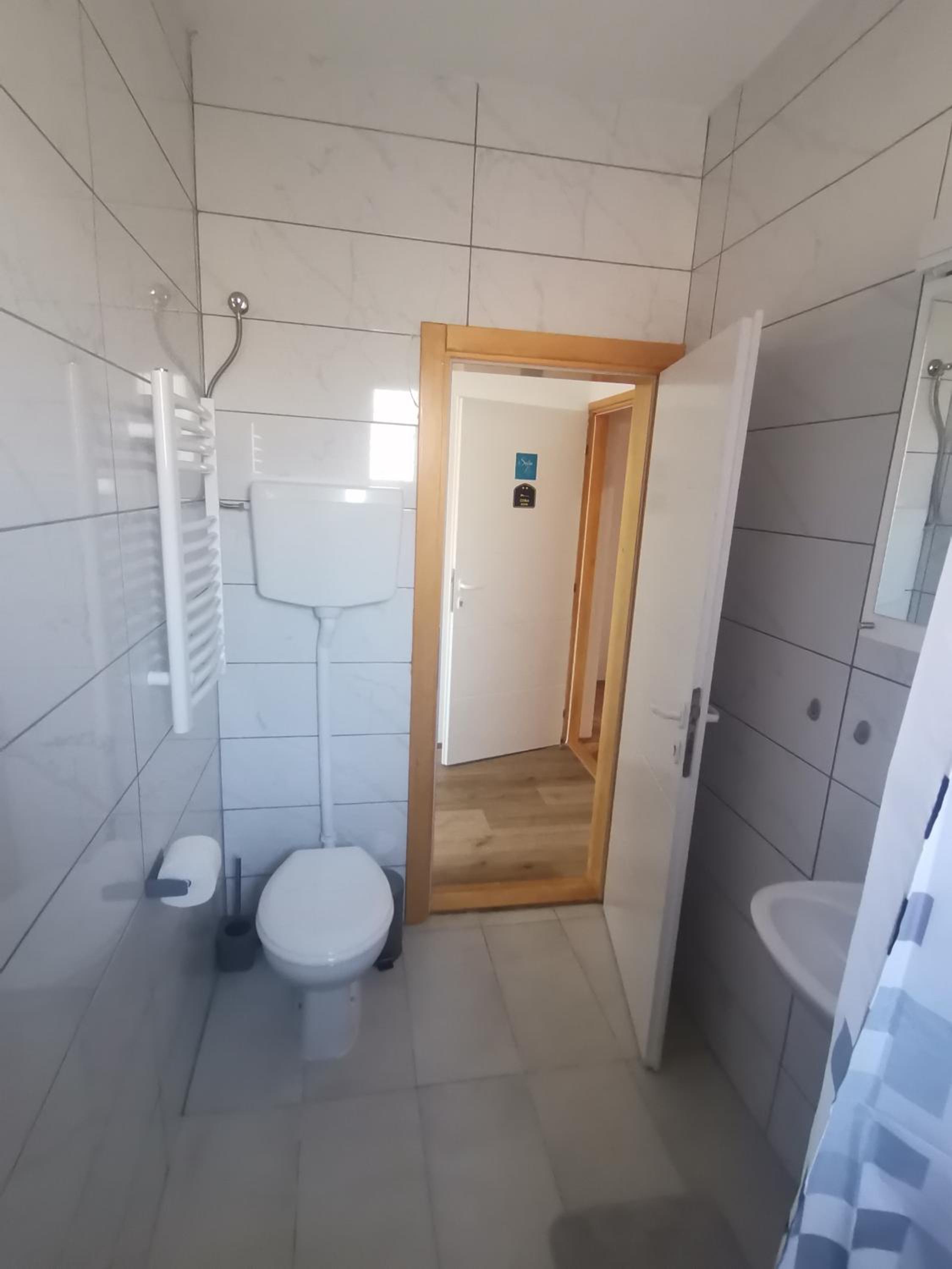 Double or Twin Room with Bathroom photo 3