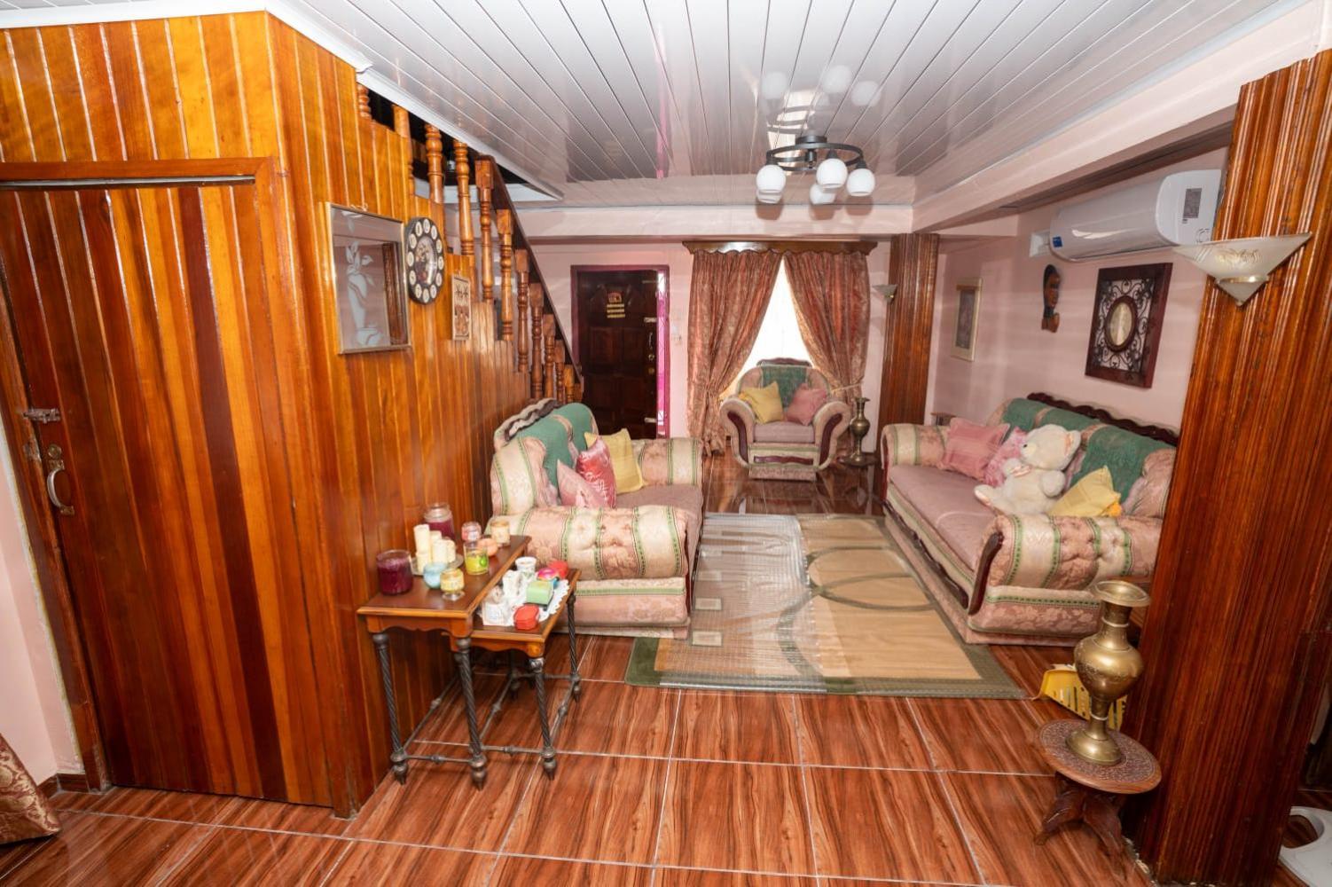 Three-Bedroom House photo 1