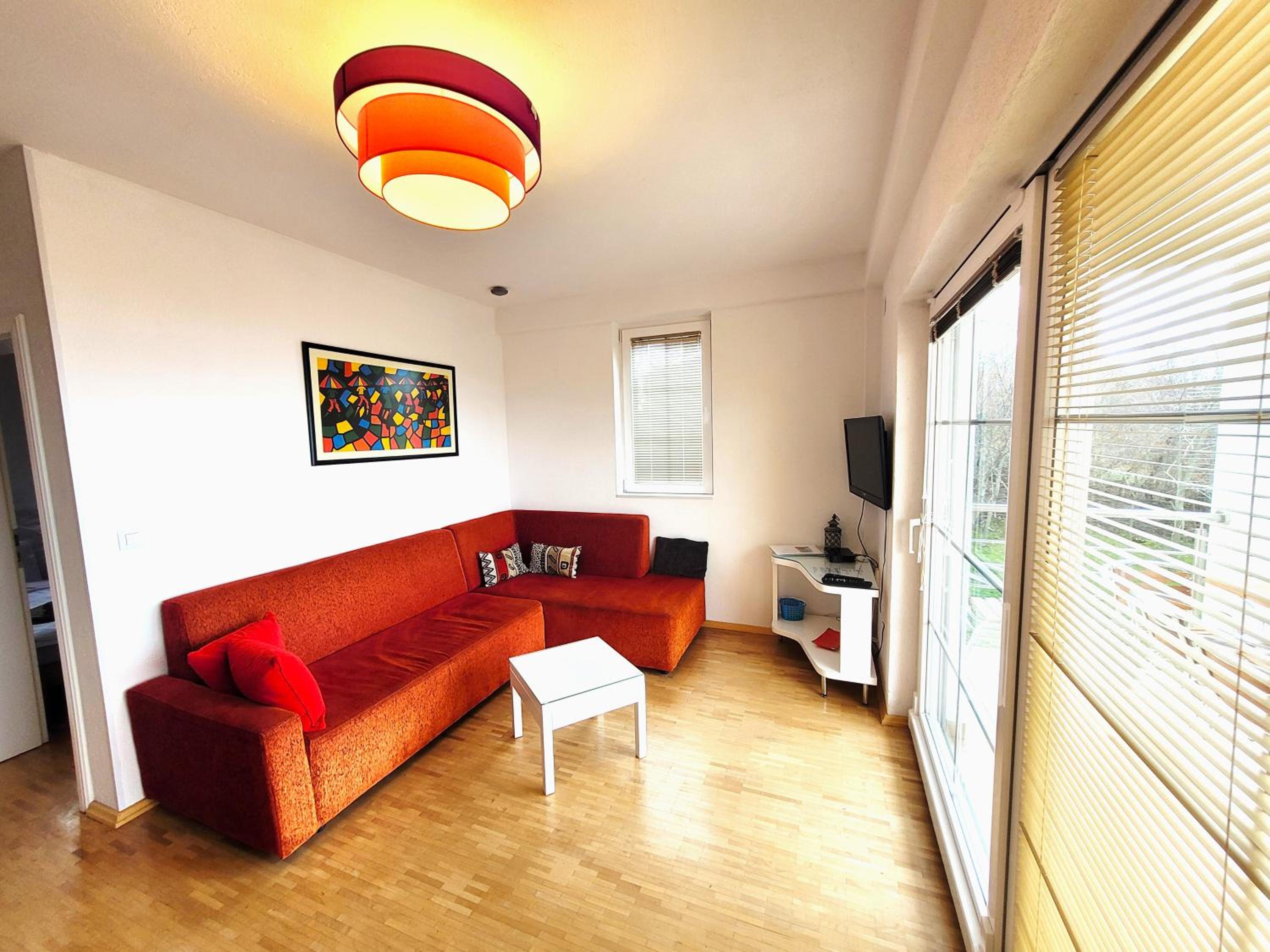Two-Bedroom Apartment with Lake View photo 3