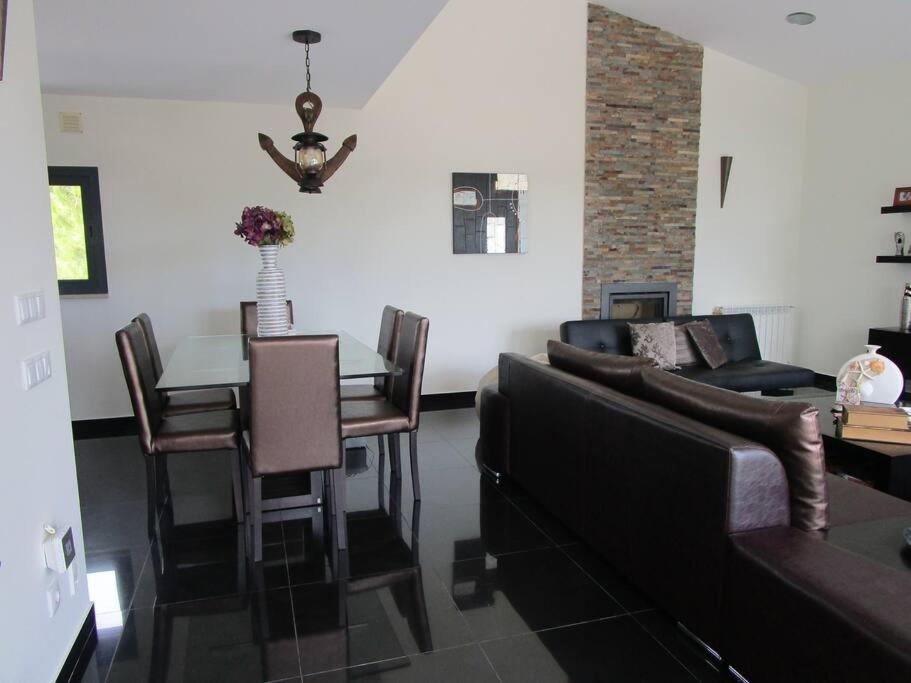 Three-Bedroom Villa photo 2