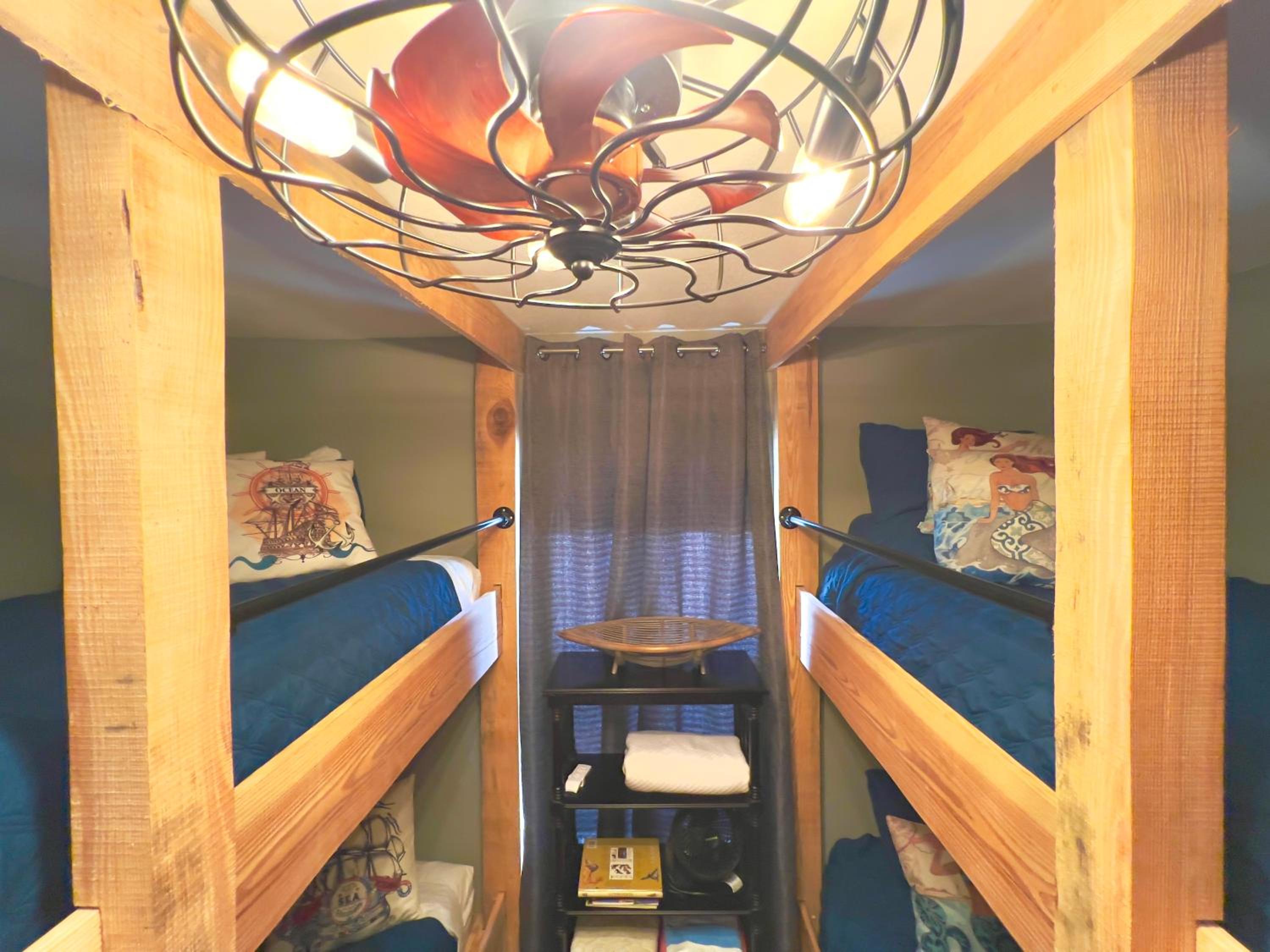 Three-Bedroom House photo 3