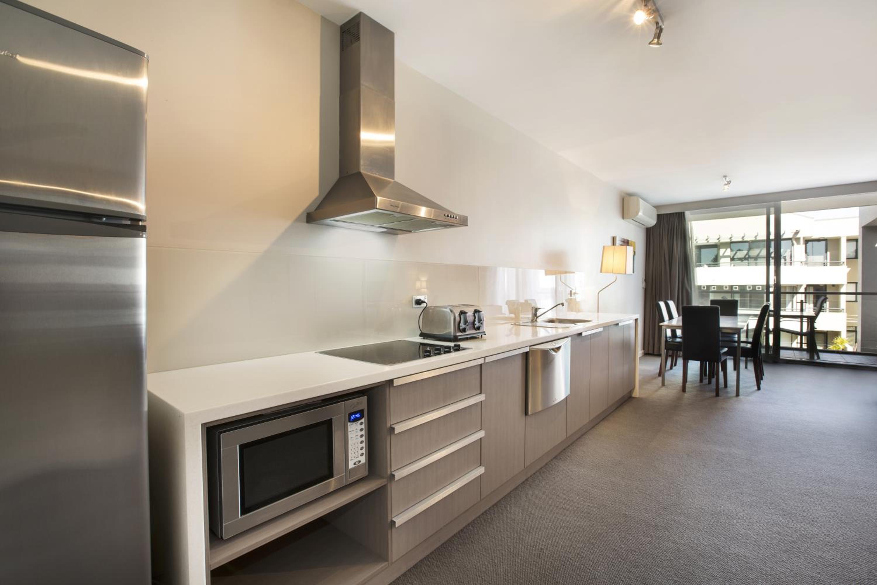One-Bedroom Apartment - Photo 4