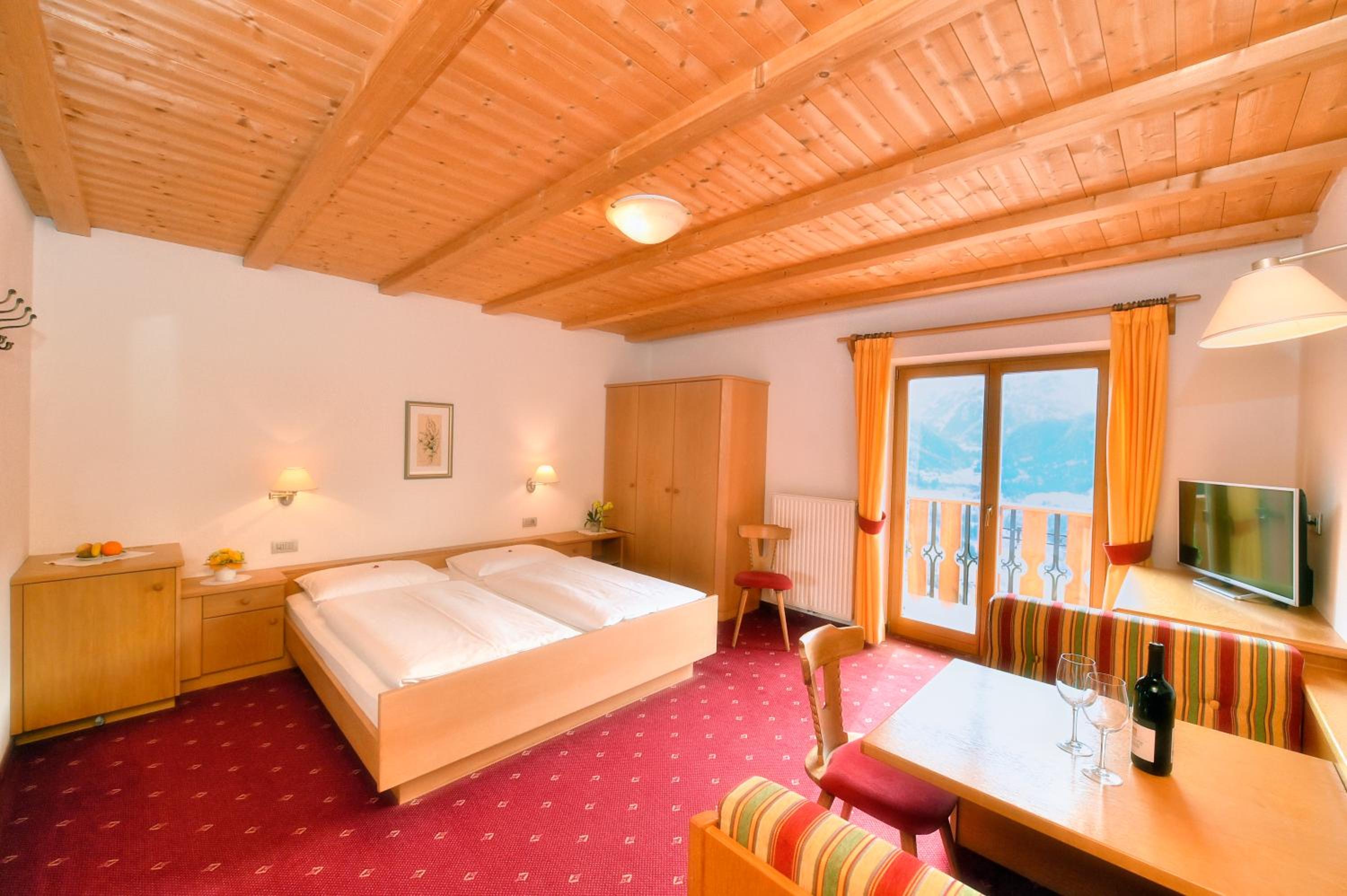 Double Room with Balcony photo 1