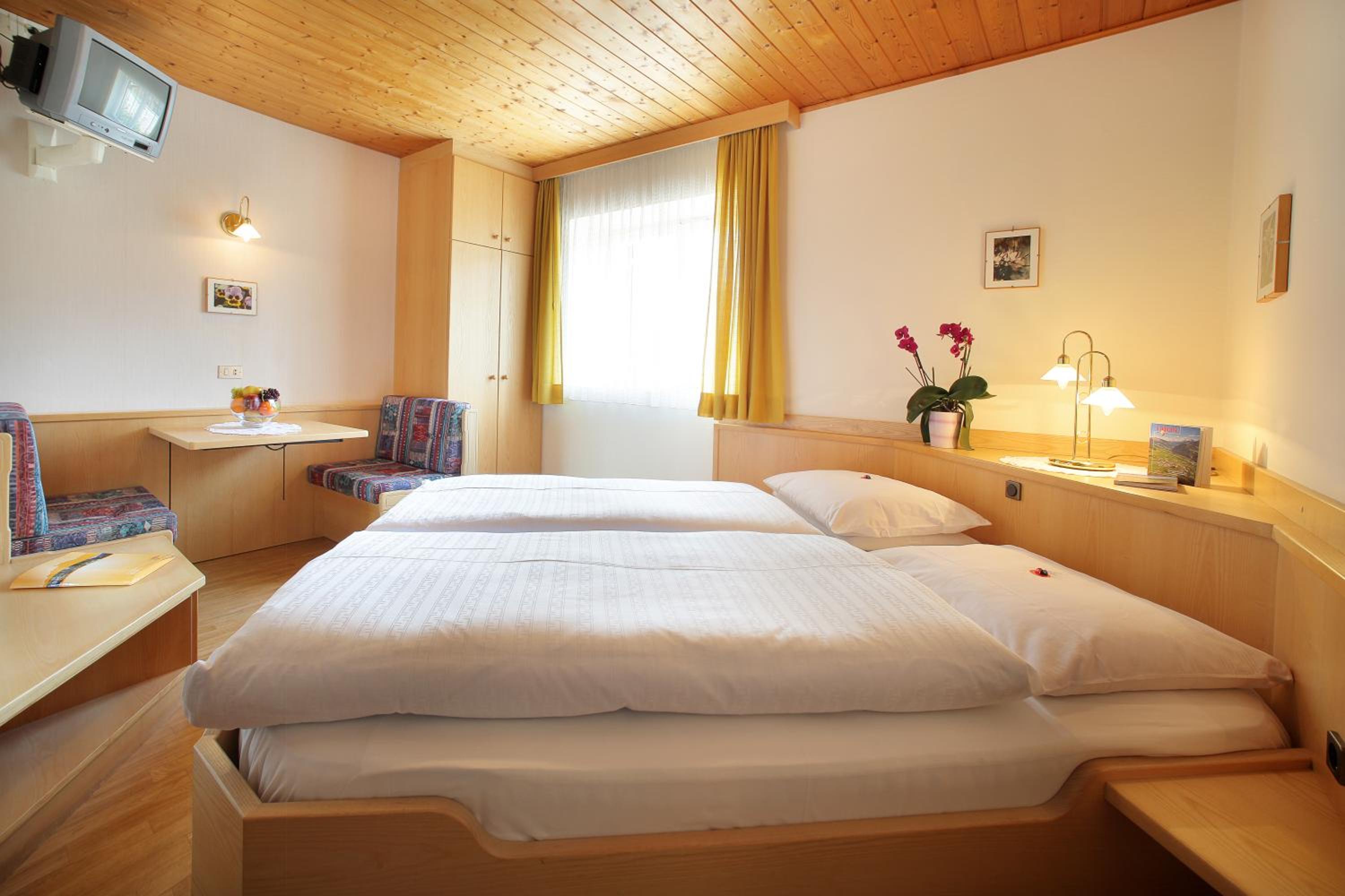Small Double Room photo 2
