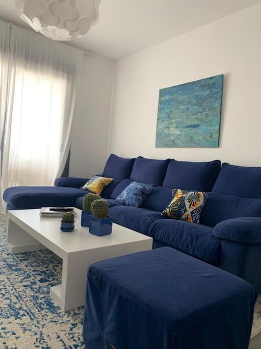Three-Bedroom Apartment photo 2