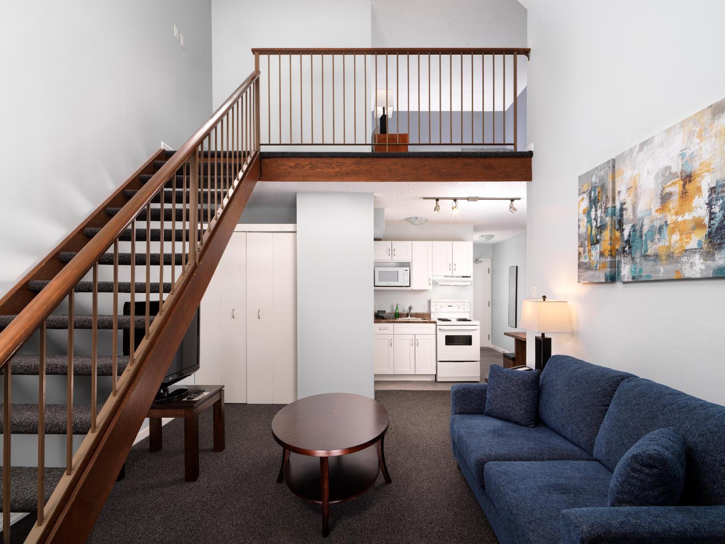 Executive Studio Suite - Photo 7