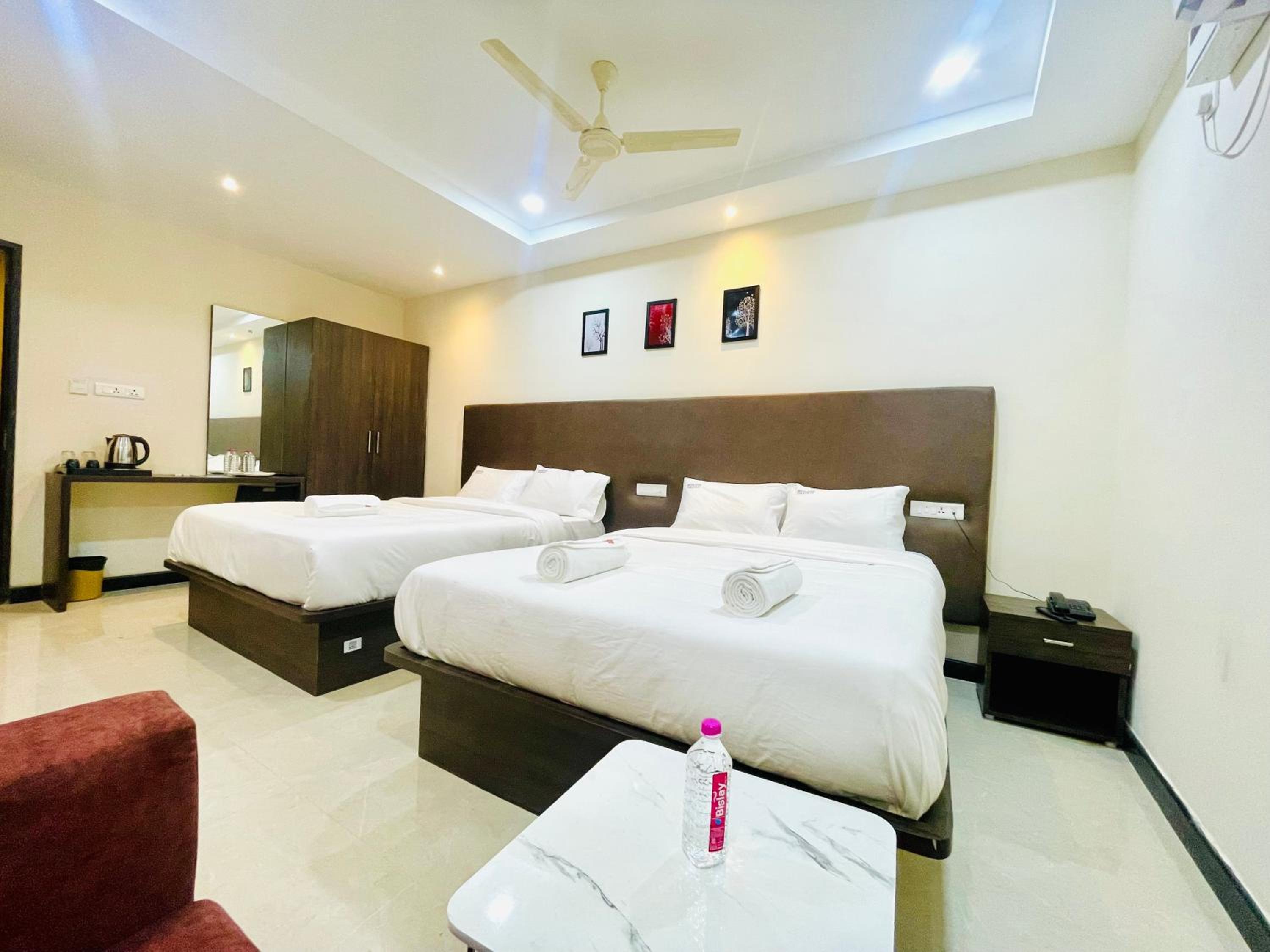 Superior Quadruple Room photo 3