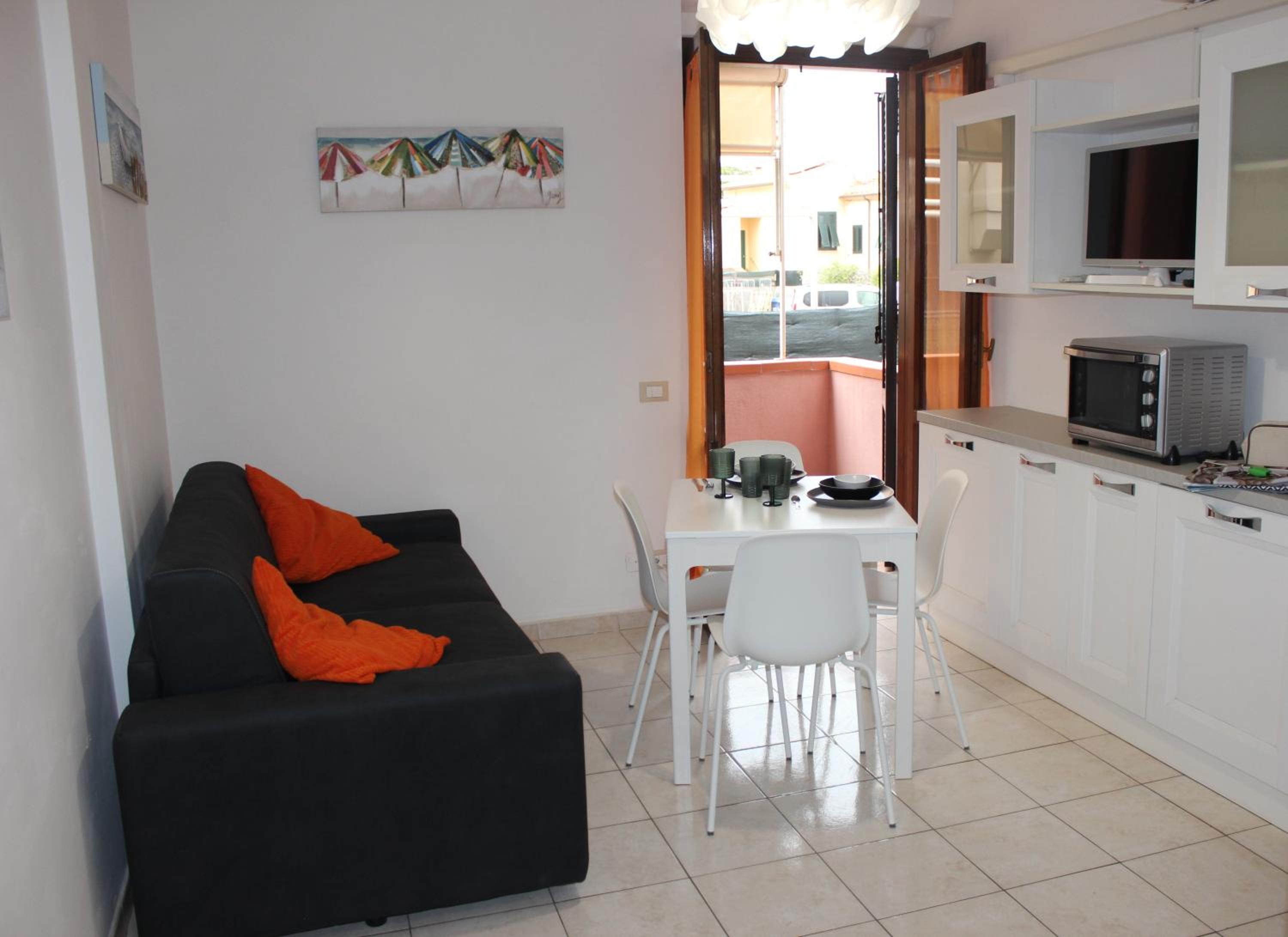 One-Bedroom Apartment photo 2