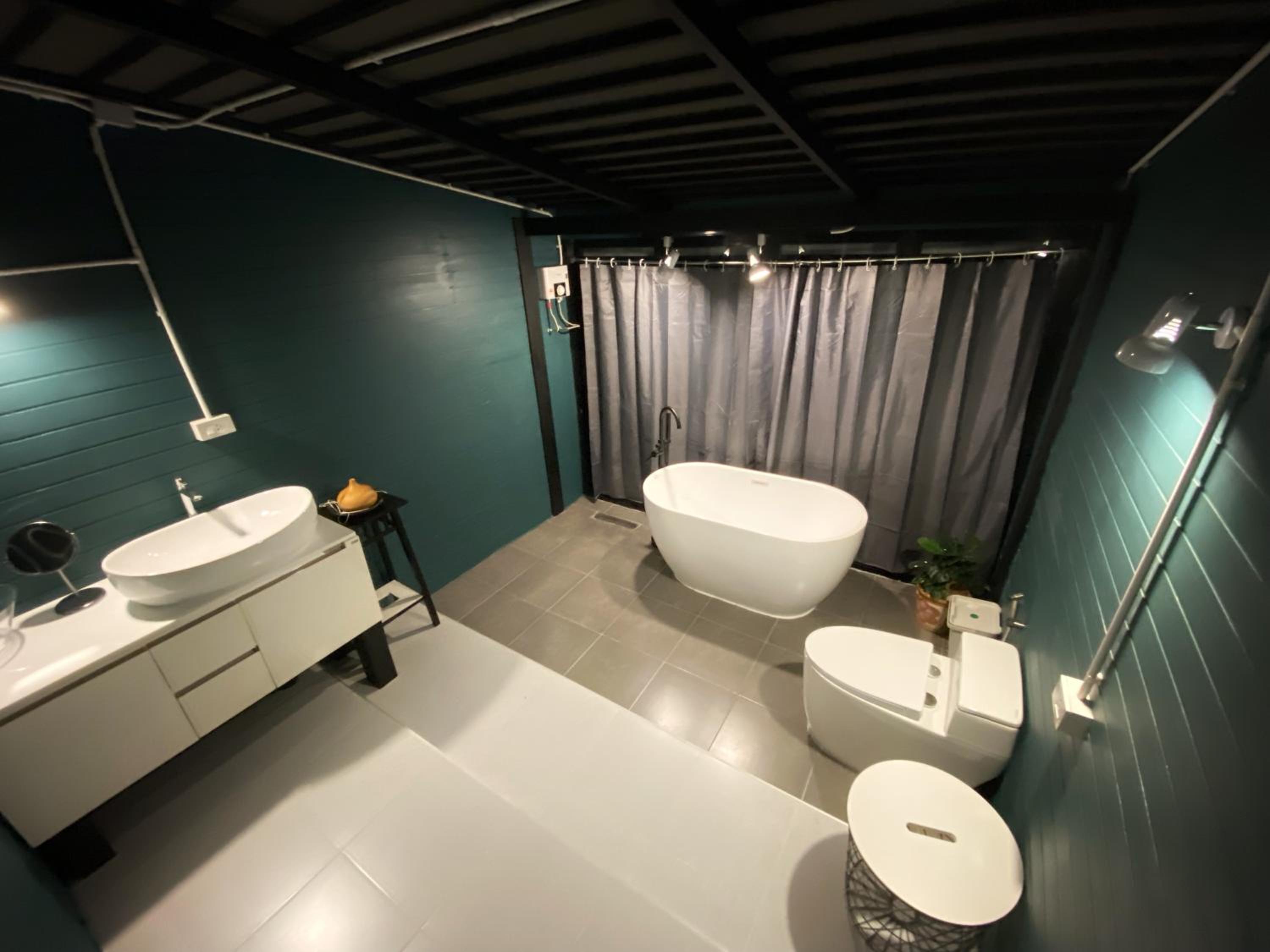 Villa with Private Pool - Photo 12