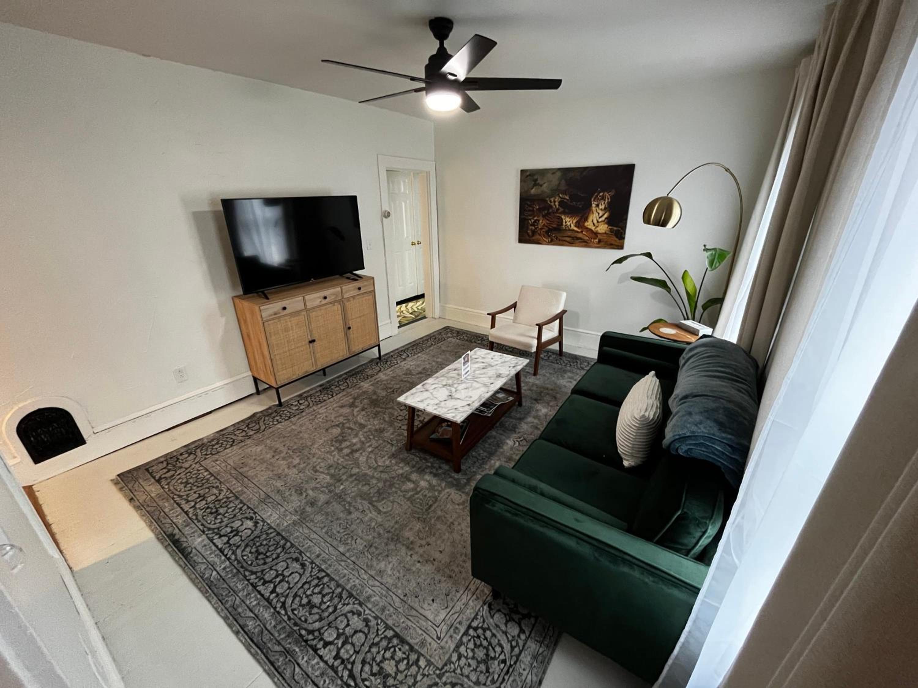 Apartment photo 1