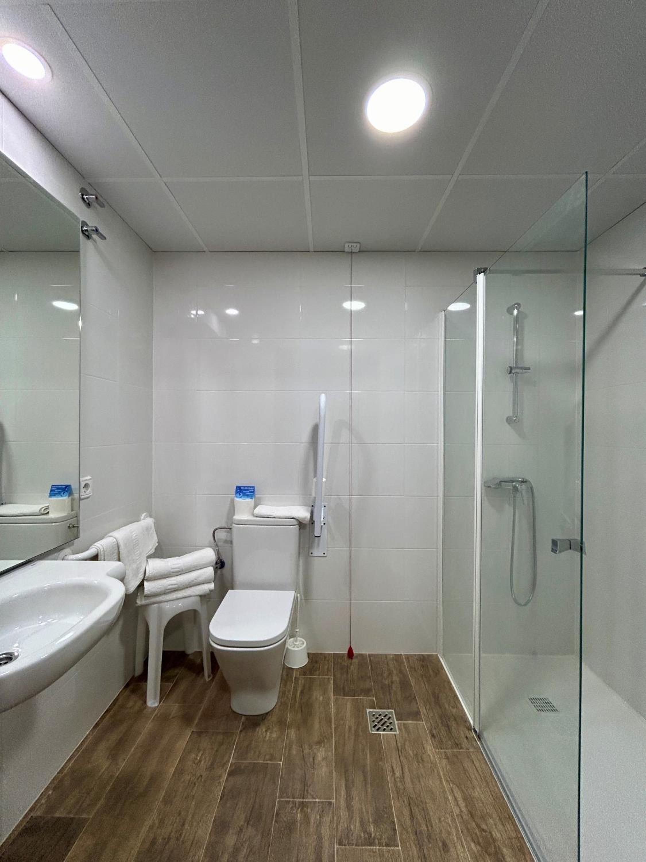 Triple Room - Photo 30