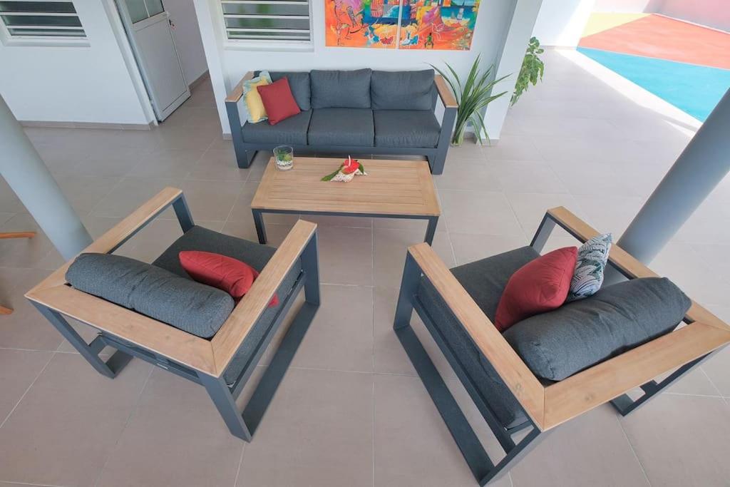Three-Bedroom Villa photo 2