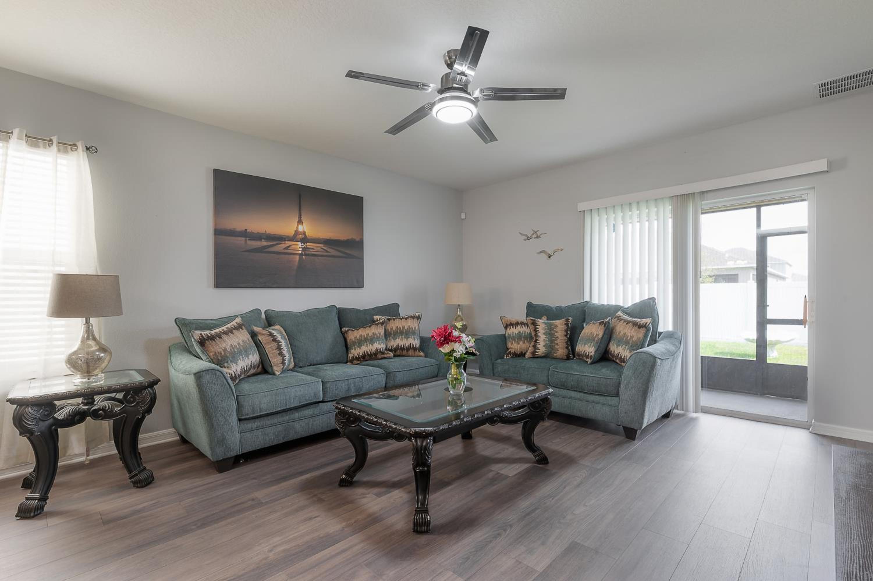 Three-Bedroom House photo 1