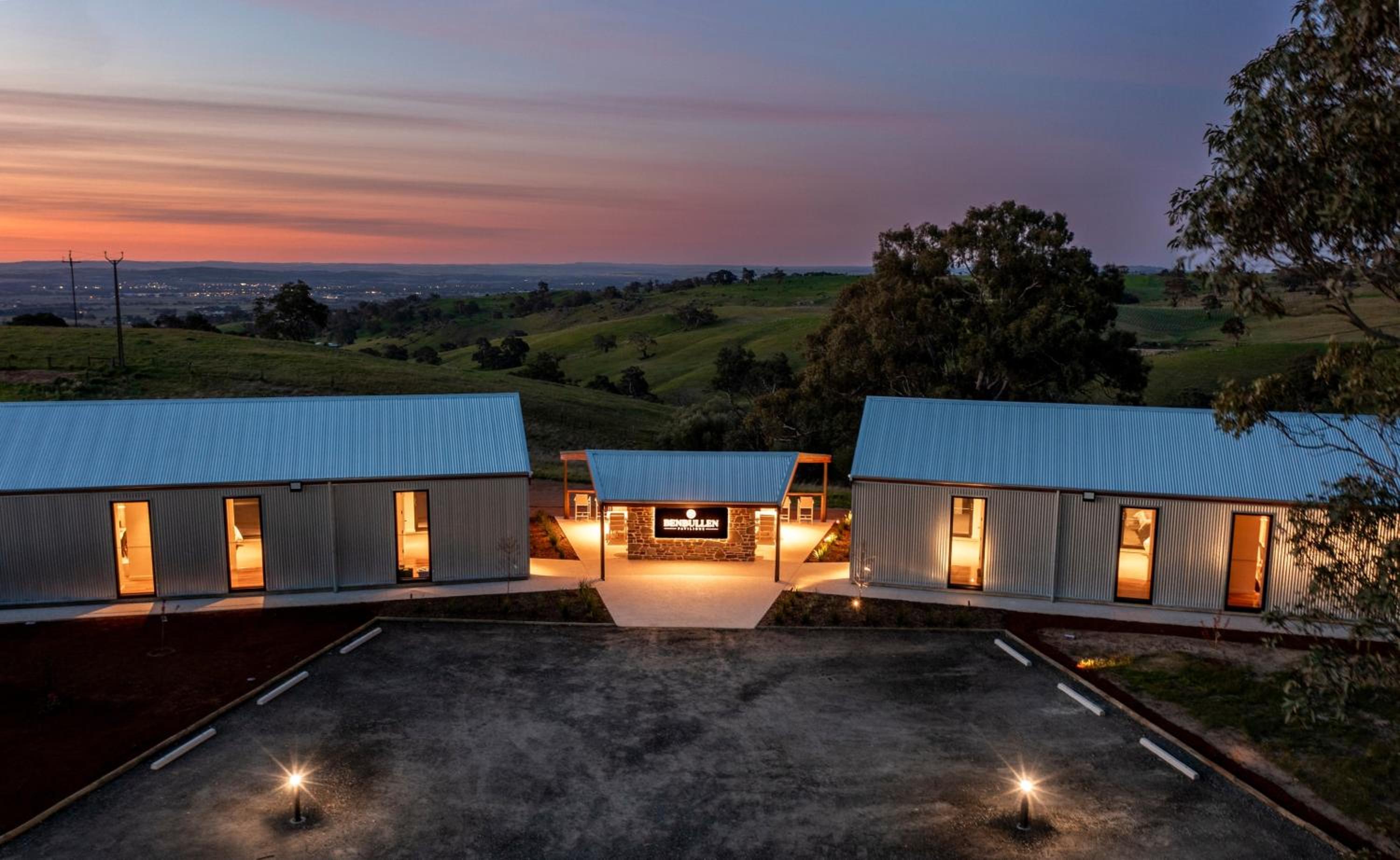 Three-Bedroom Villa photo 2