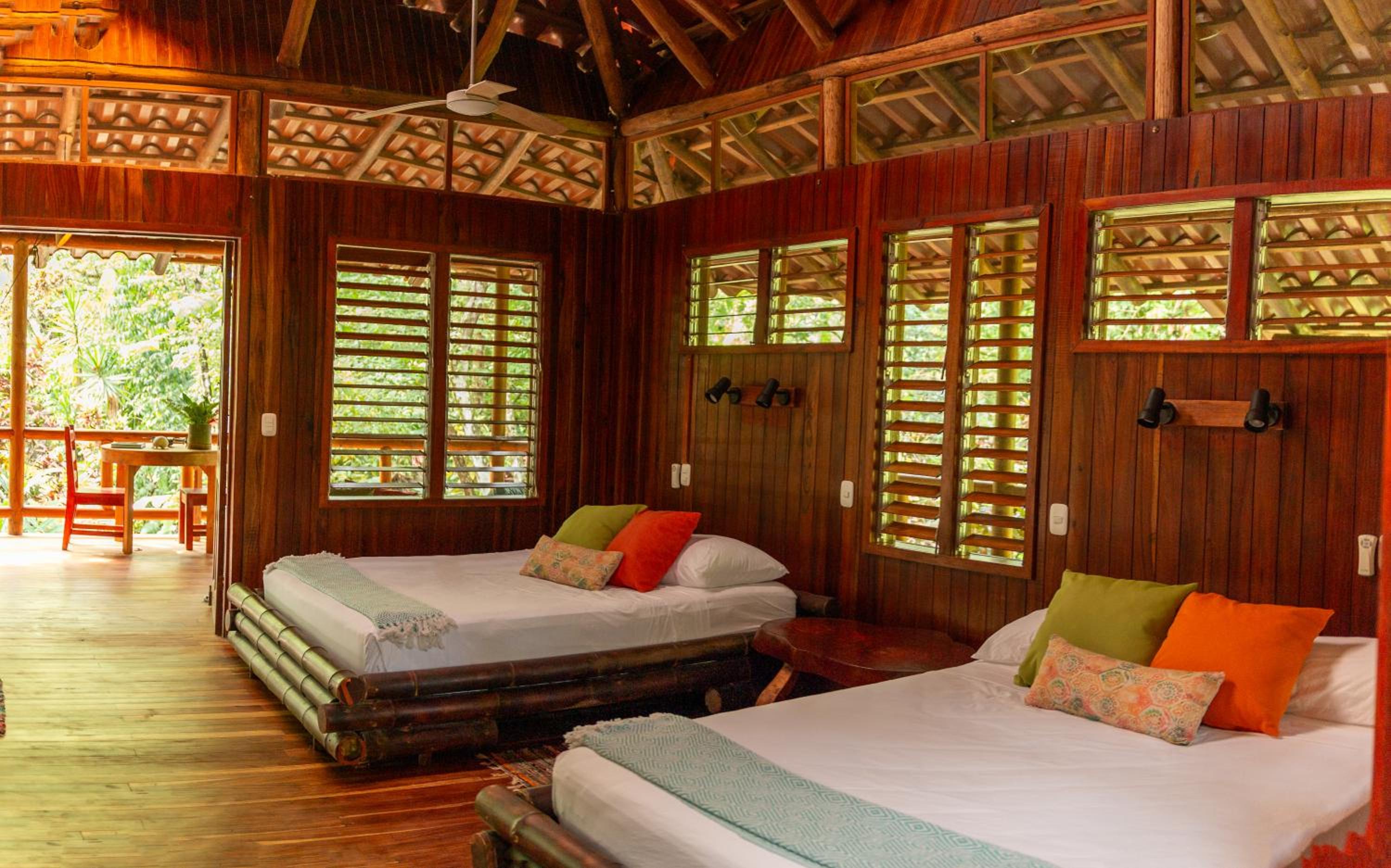 Deluxe Room (2 Adults + 1 Child)