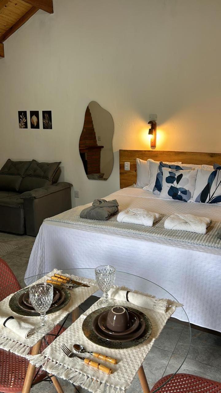 Deluxe King Room - Photo 1