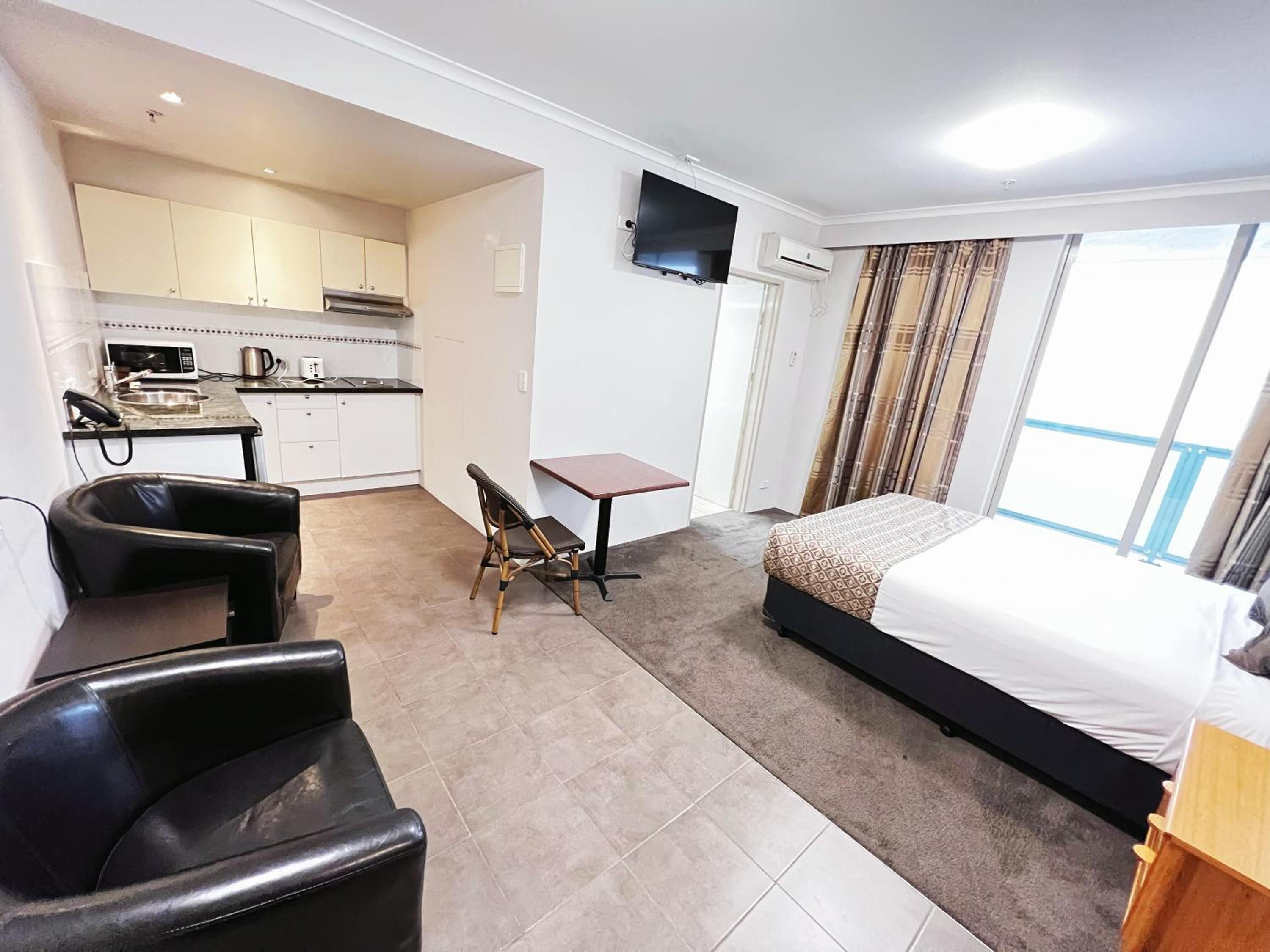 Two-Bedroom Suite - Photo 1