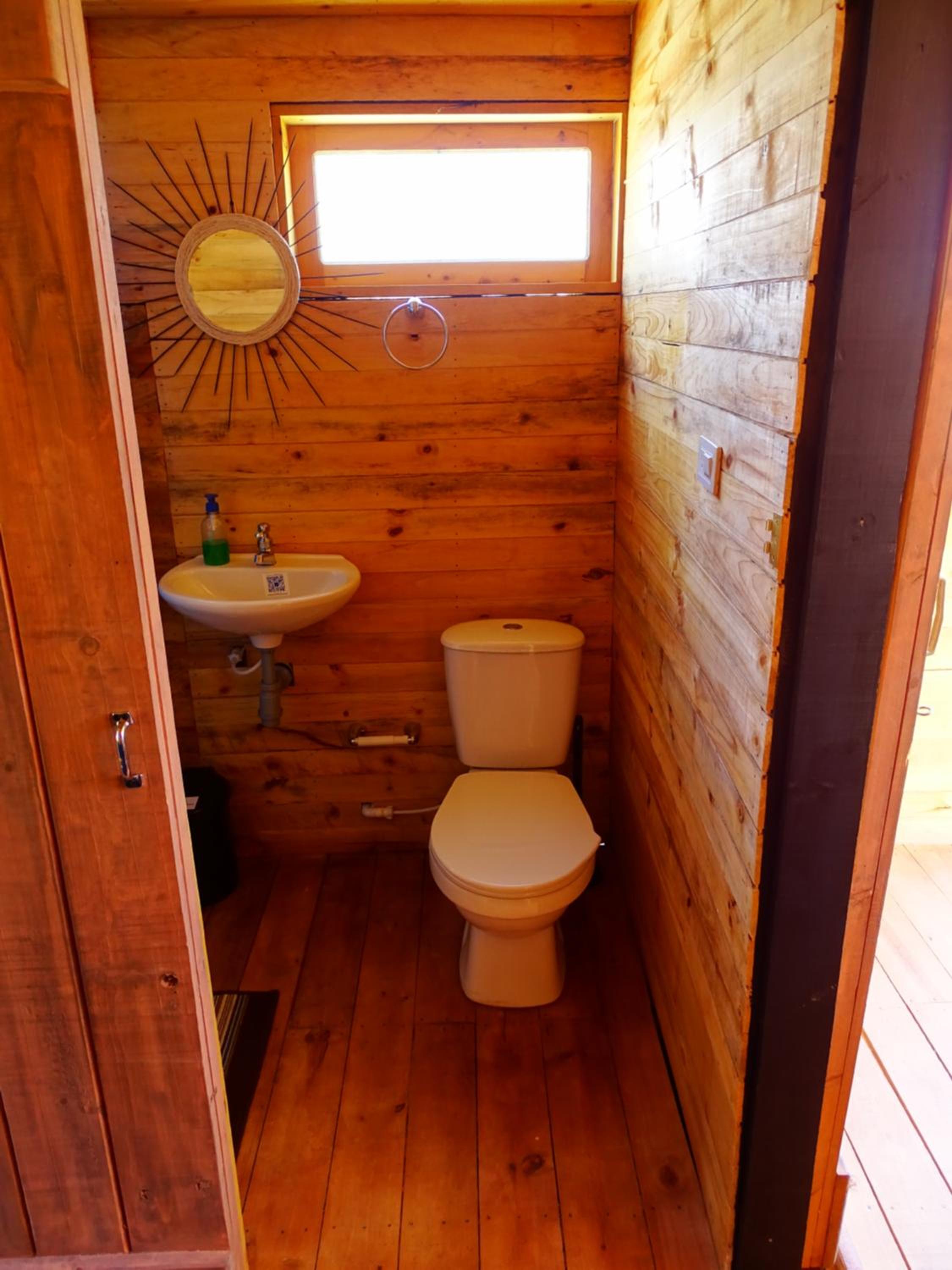 Double Room with Private Bathroom photo 3