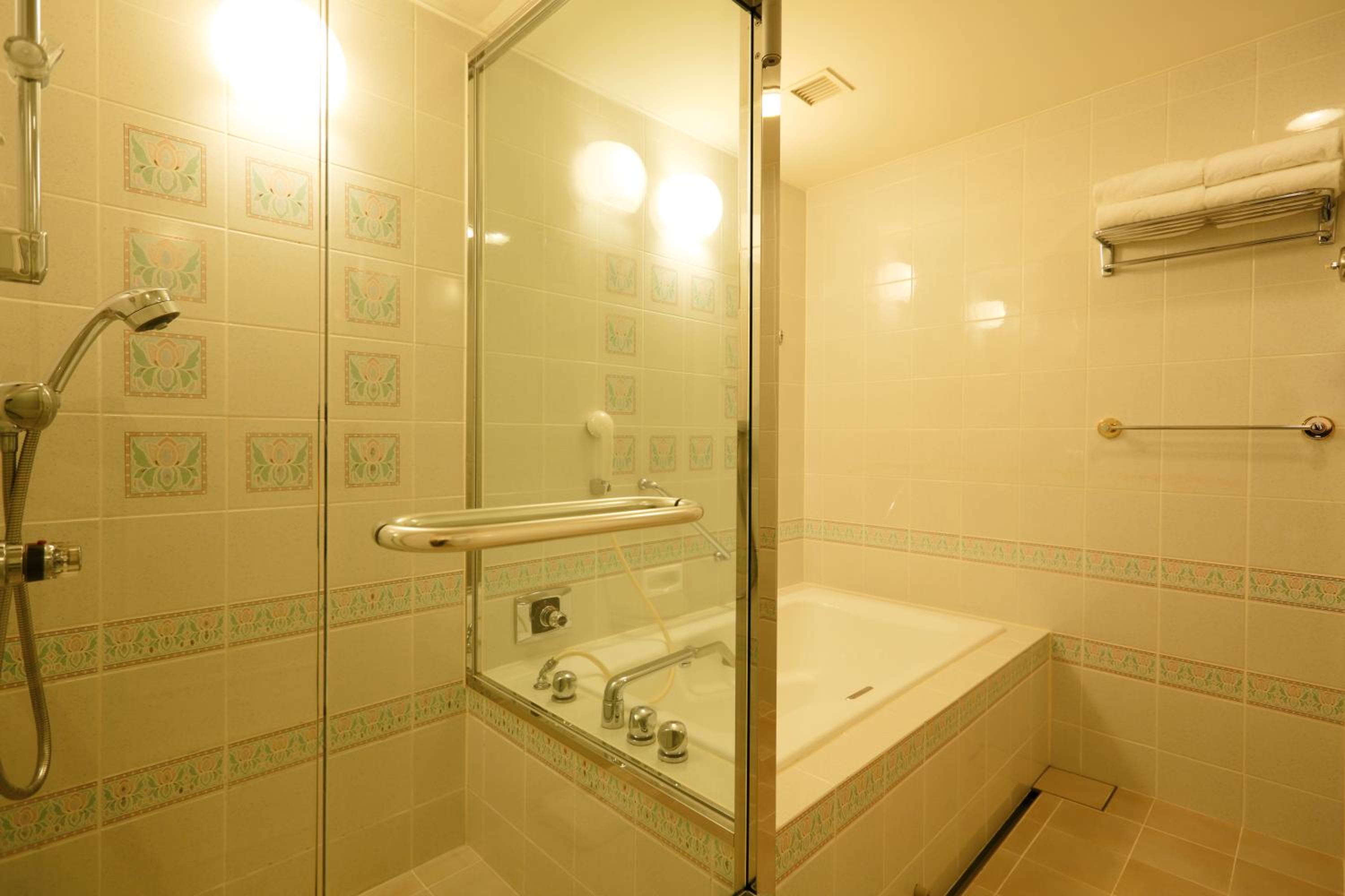 Stylish Deluxe Twin Room - Non-Smoking - Photo 6