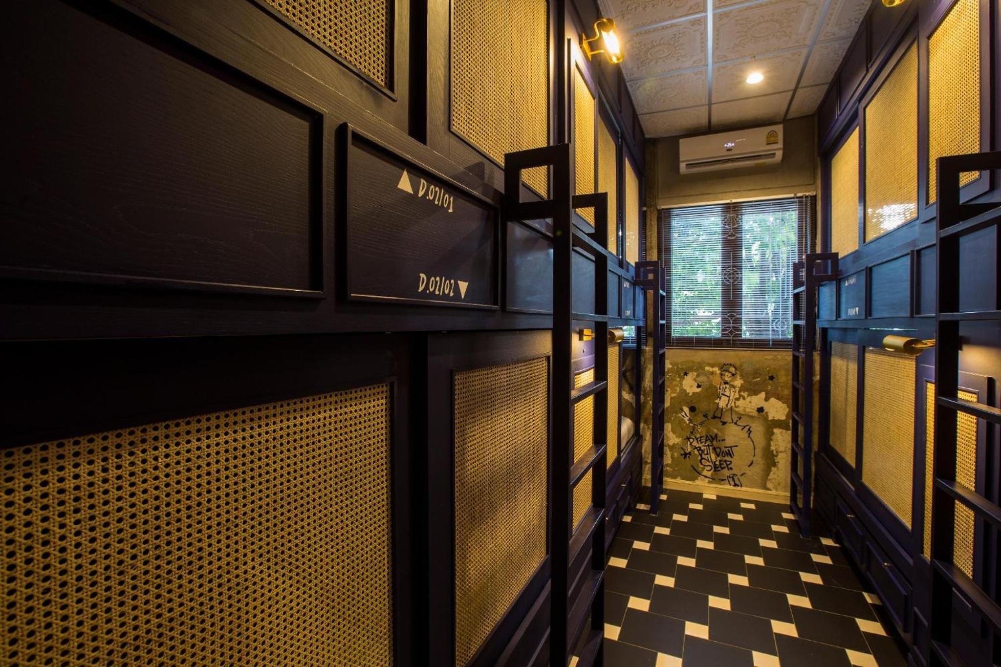 Bunk Bed in Mixed Dormitory Room photo 3