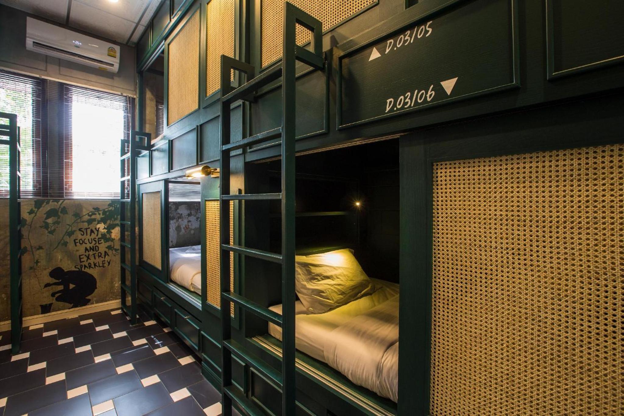 Bed in 8-Bed Dormitory Room photo 2