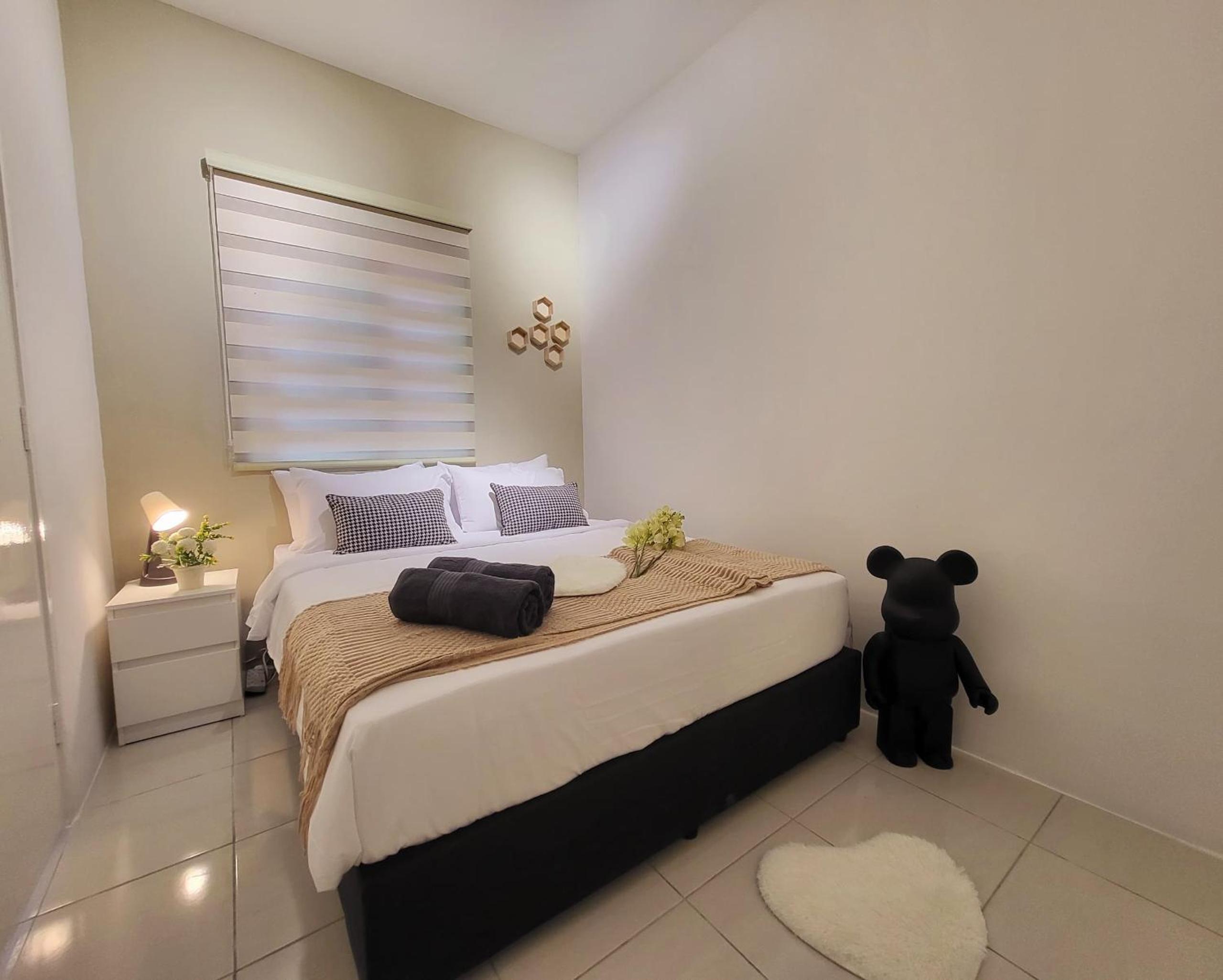 Two-Bedroom Apartment - Photo 7
