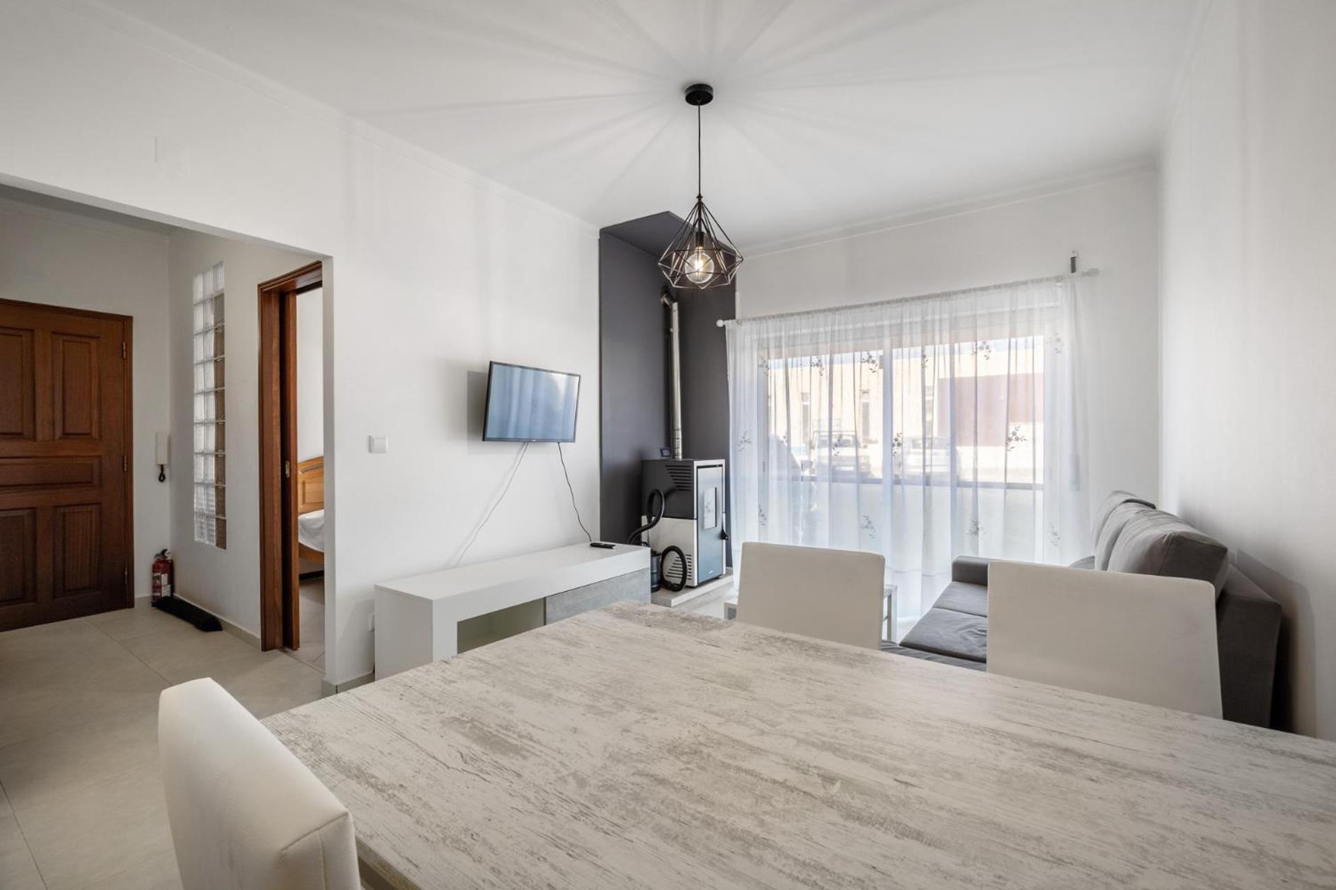 Apartment - Ground Floor photo 2