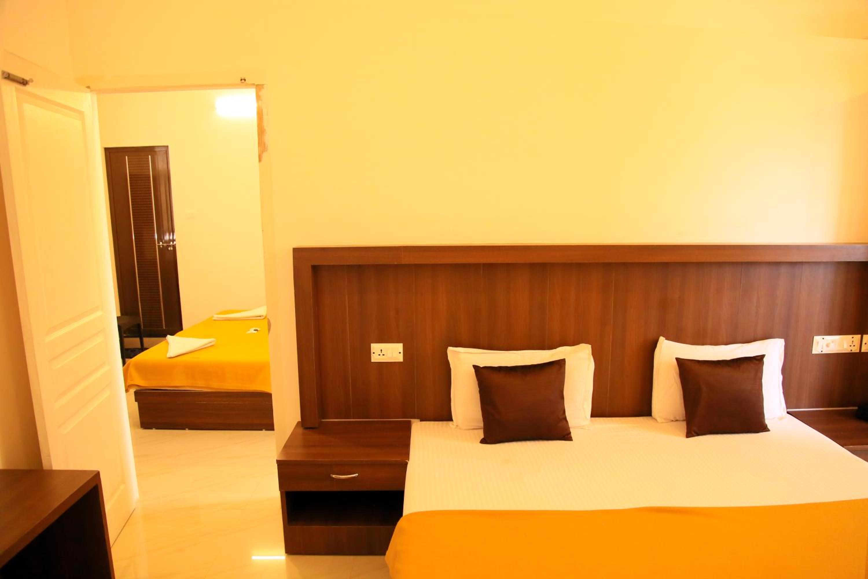 Deluxe Family Room