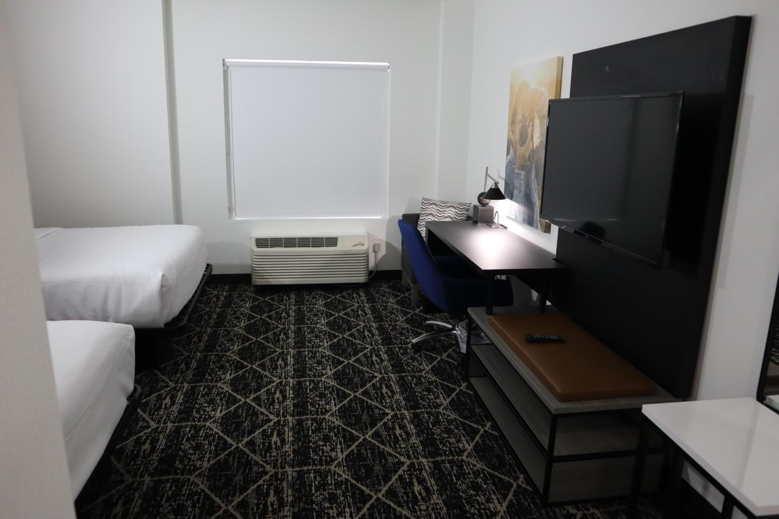 Double Room with Two Double Beds - Non-Smoking - Photo 5