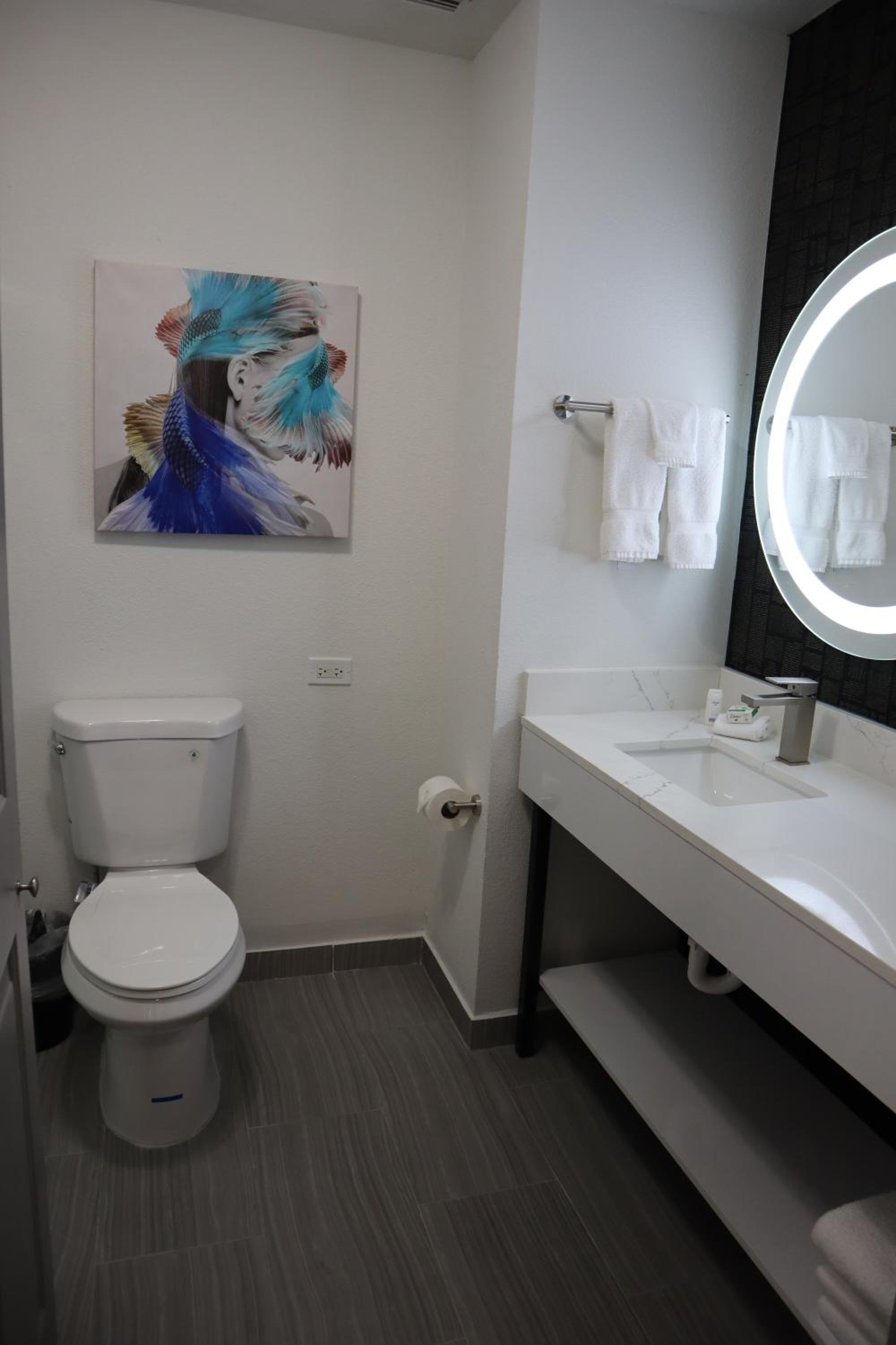Double Room with Two Double Beds - Non-Smoking - Photo 4