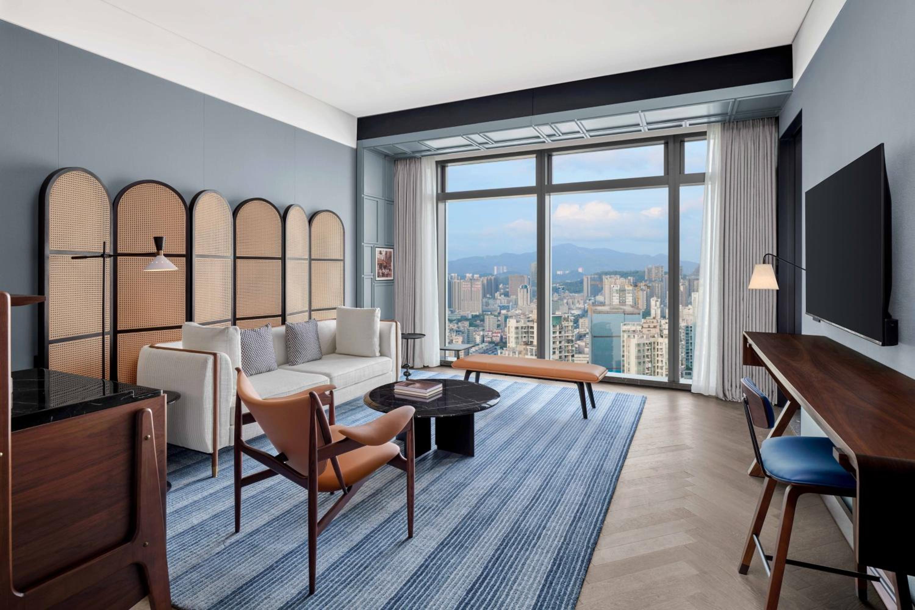 Executive King Suite