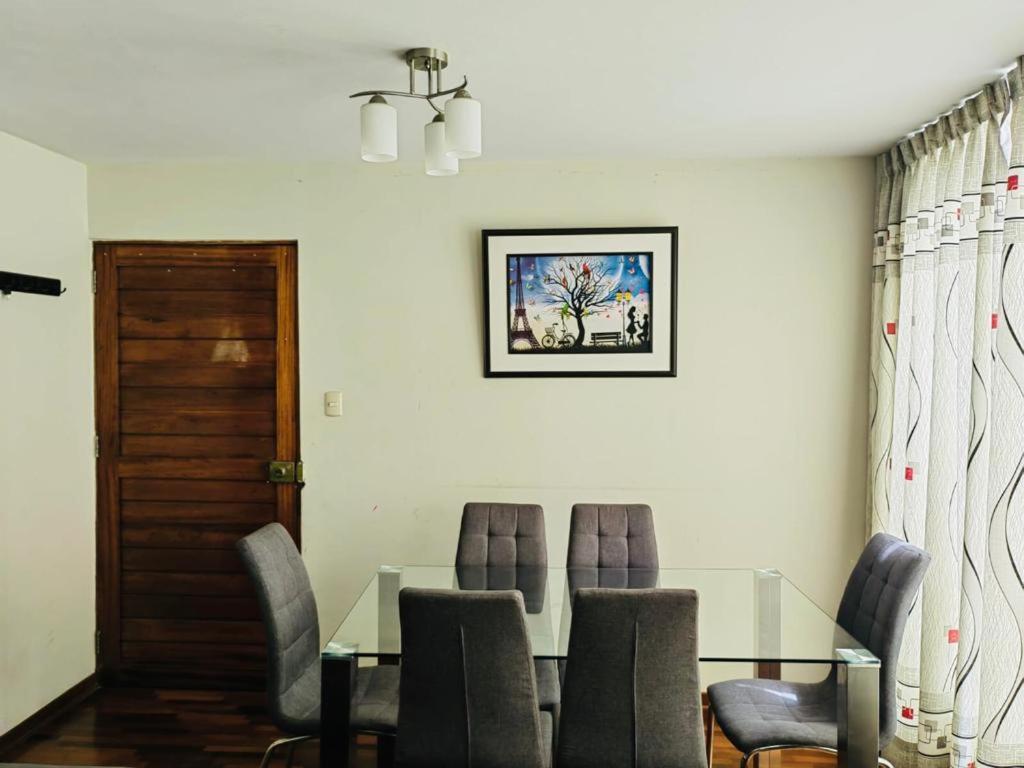 Three-Bedroom Apartment photo 2