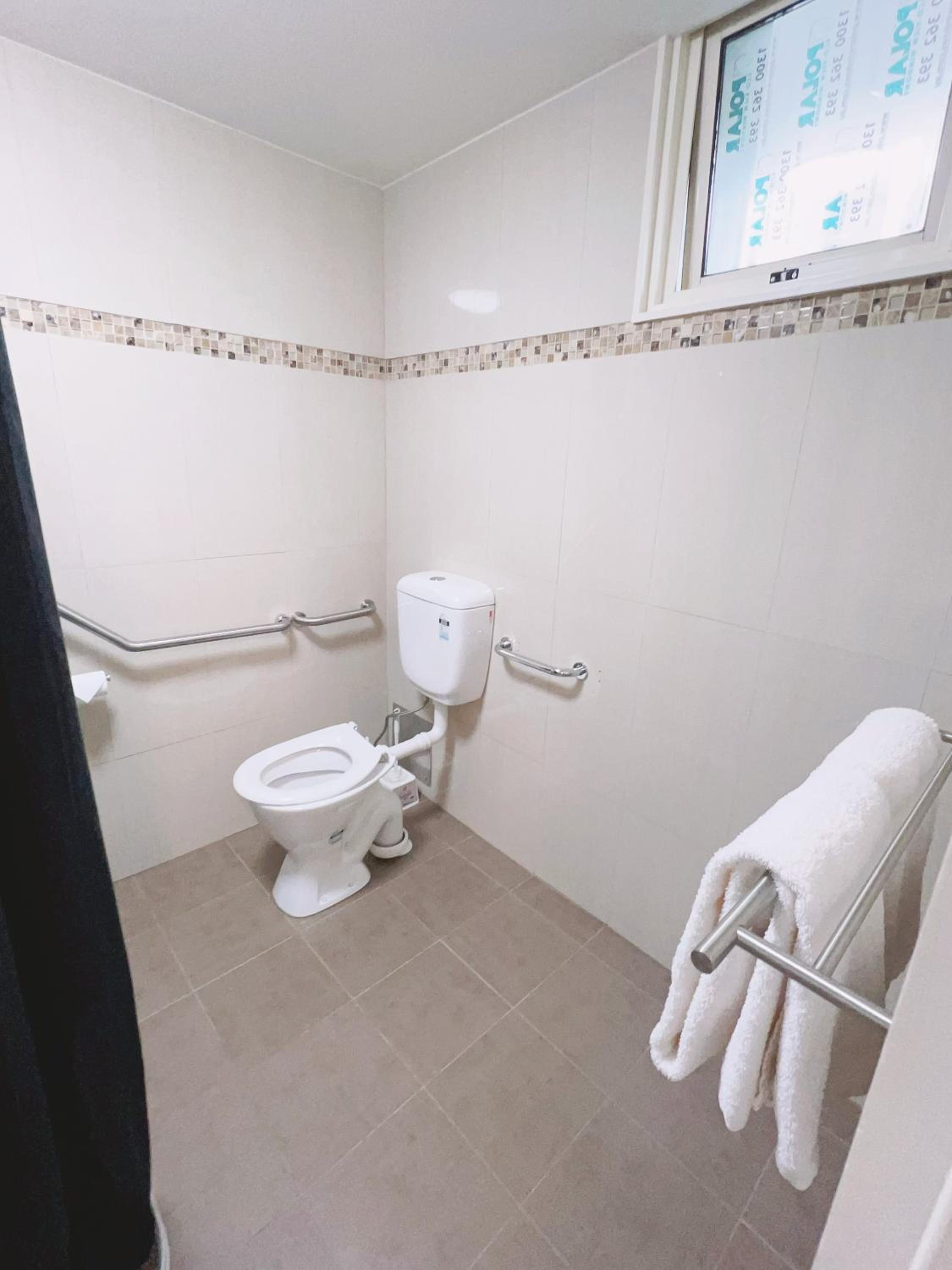 Standard Suite - Photo 6