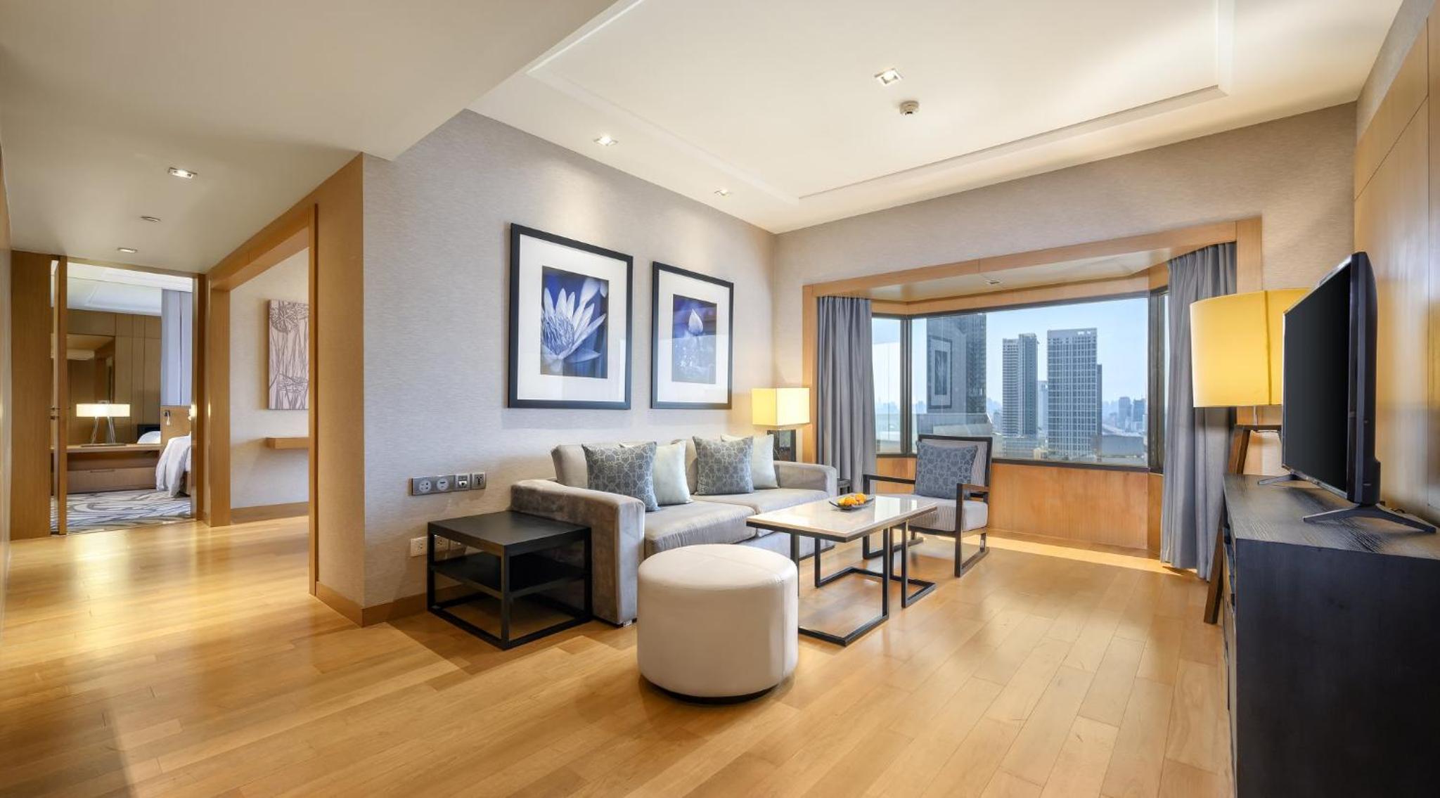 Suite - Photo 4
