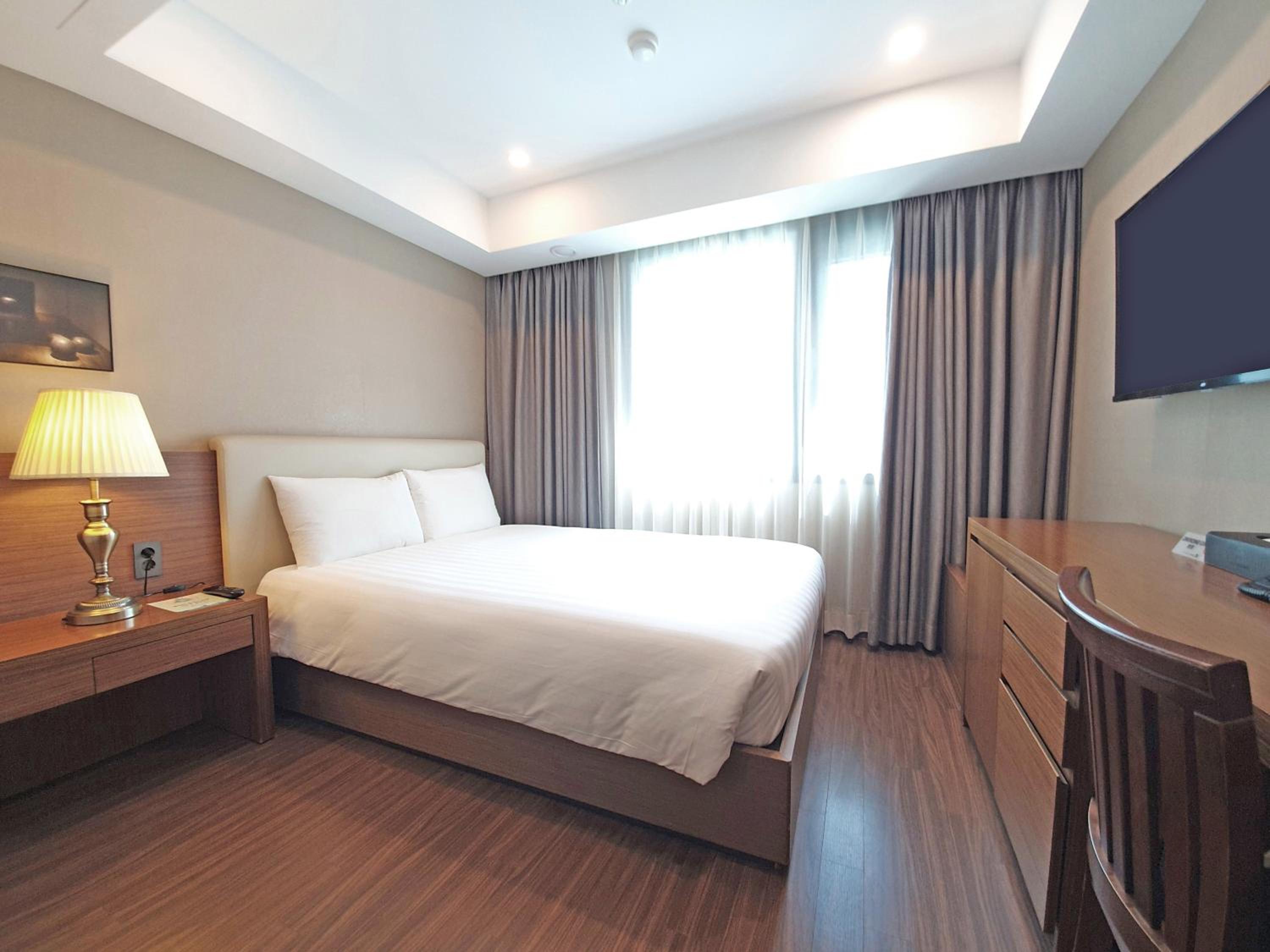Economy Double Room - Walking-Only Special Price