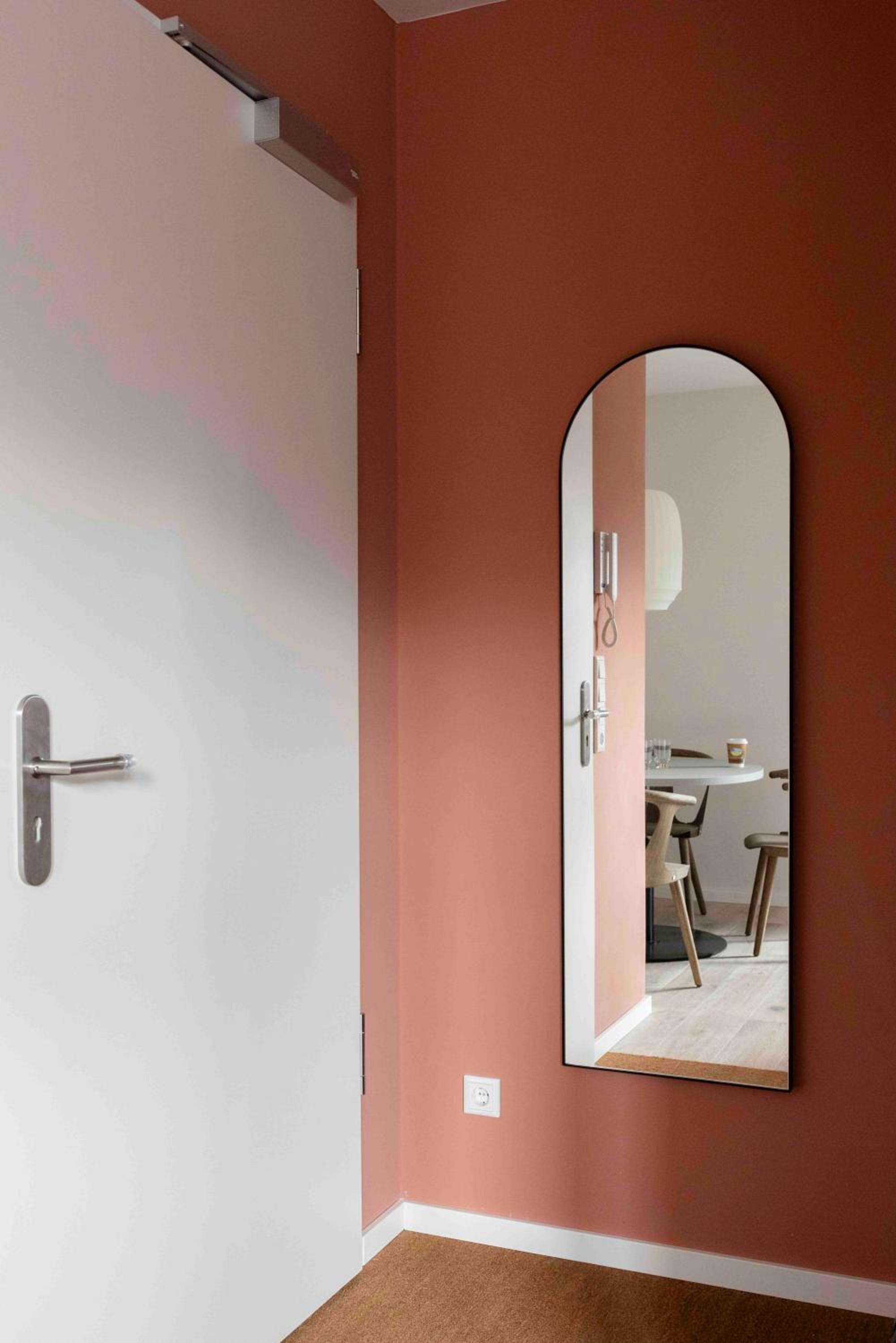 Apartment - Souterrain/Lower flat ground