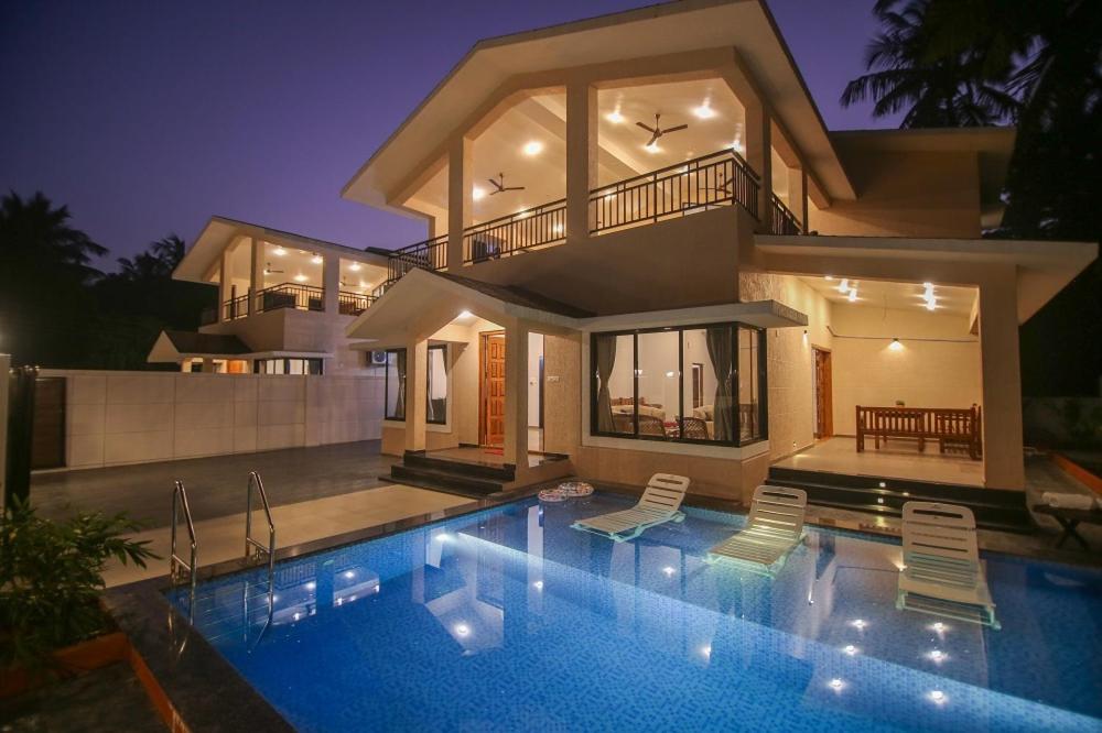 Villa photo 2