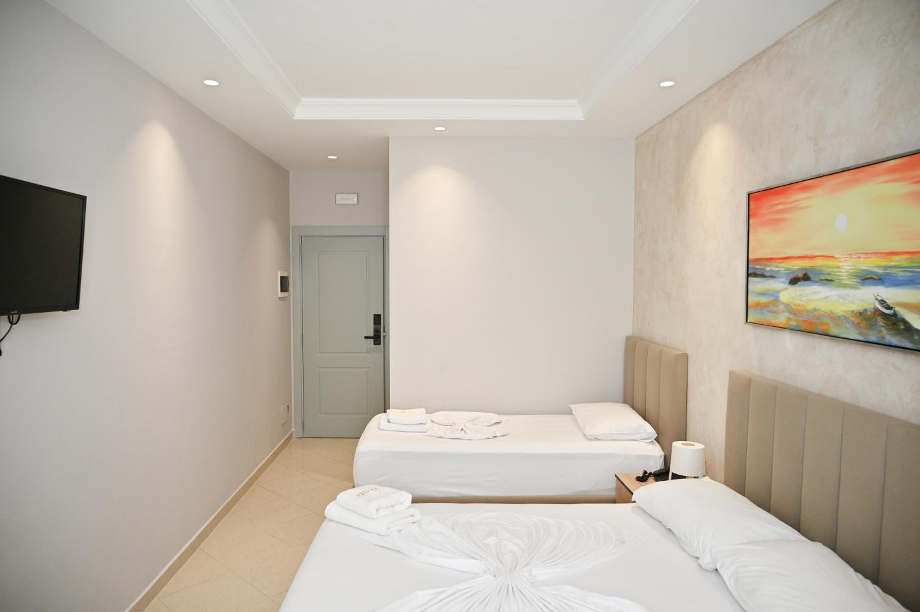 Deluxe Triple Room with Sea View