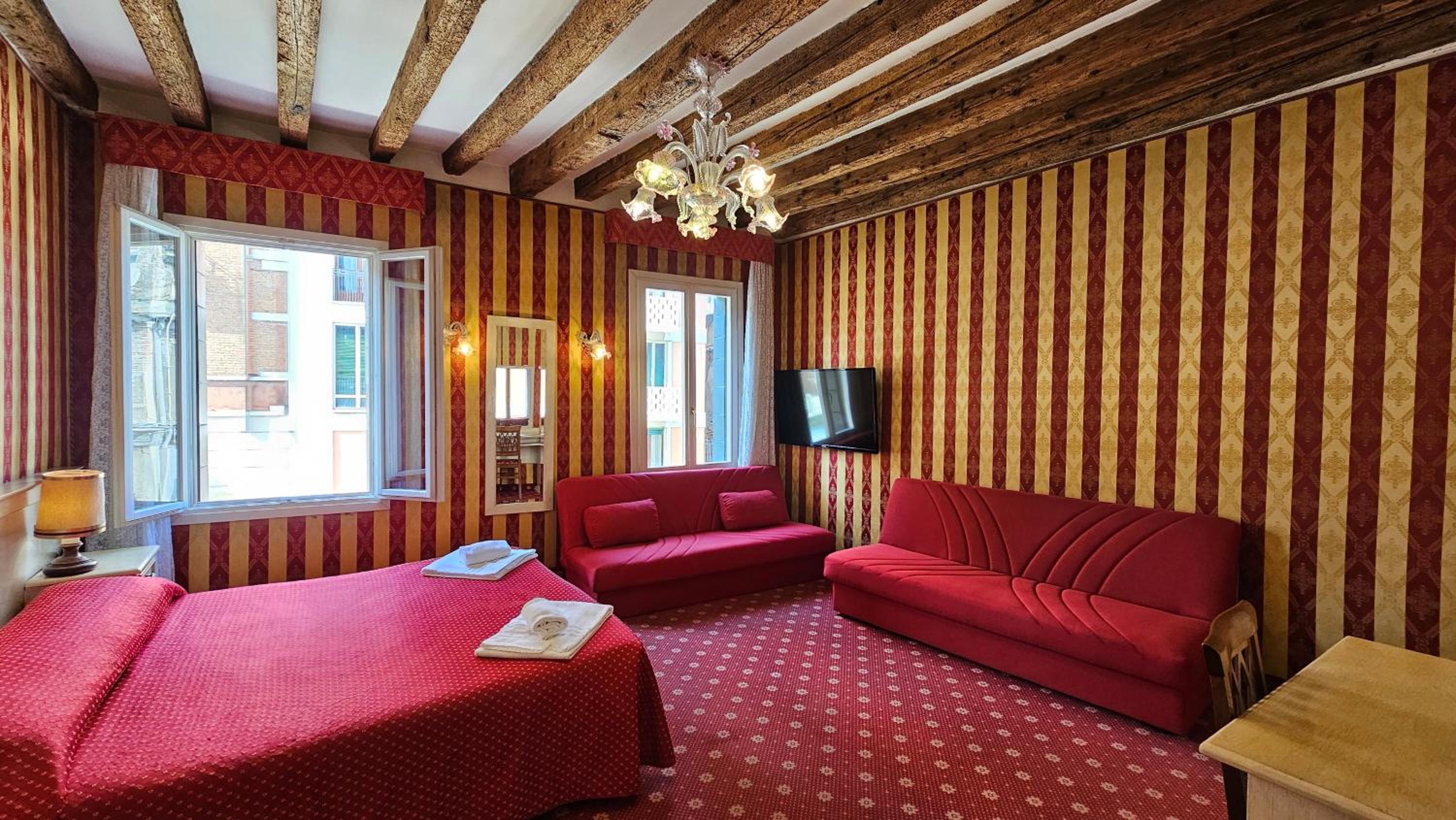 Deluxe Quadruple Room with Garden View photo 1