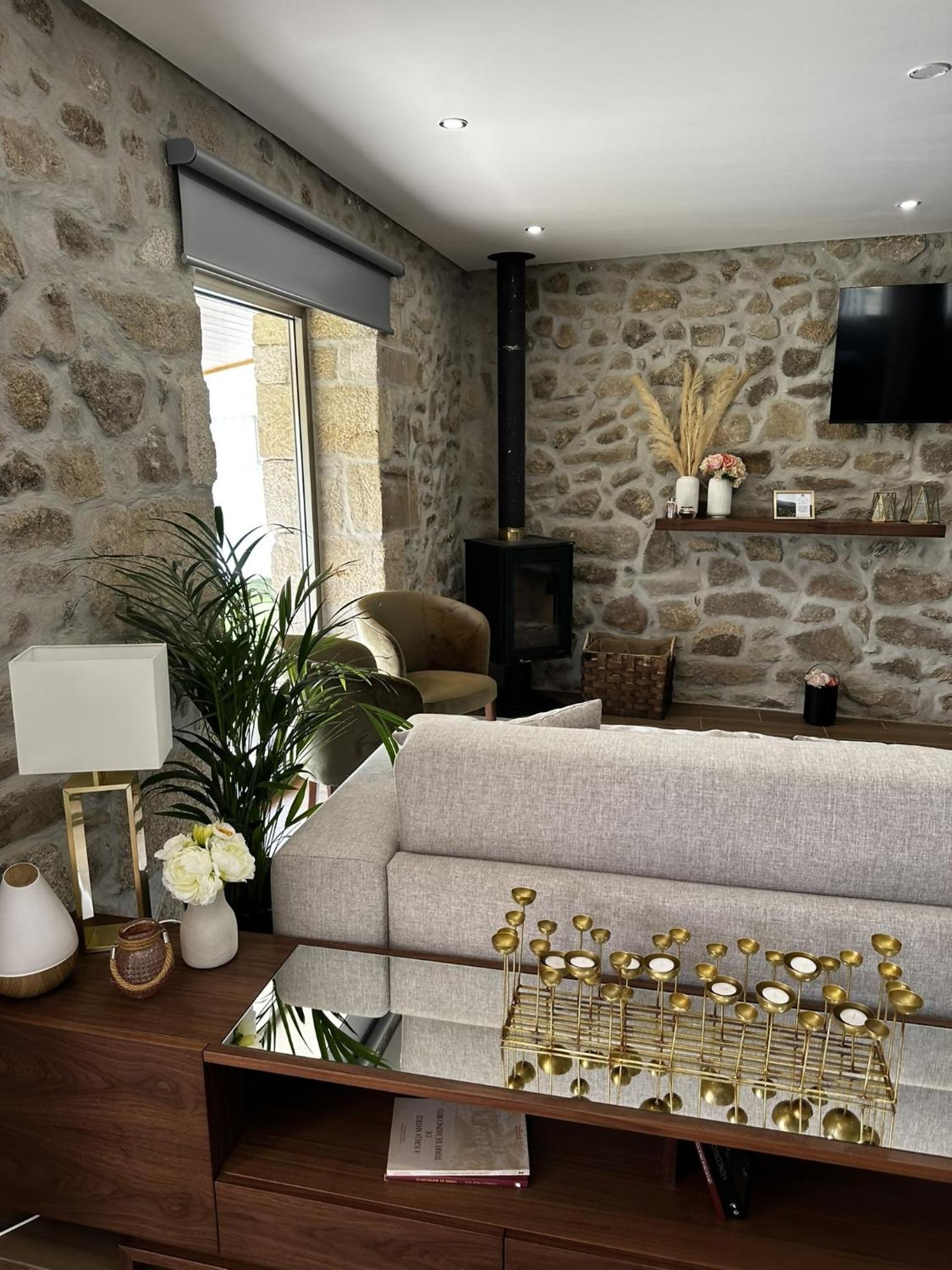 Two-Bedroom House - Photo 1
