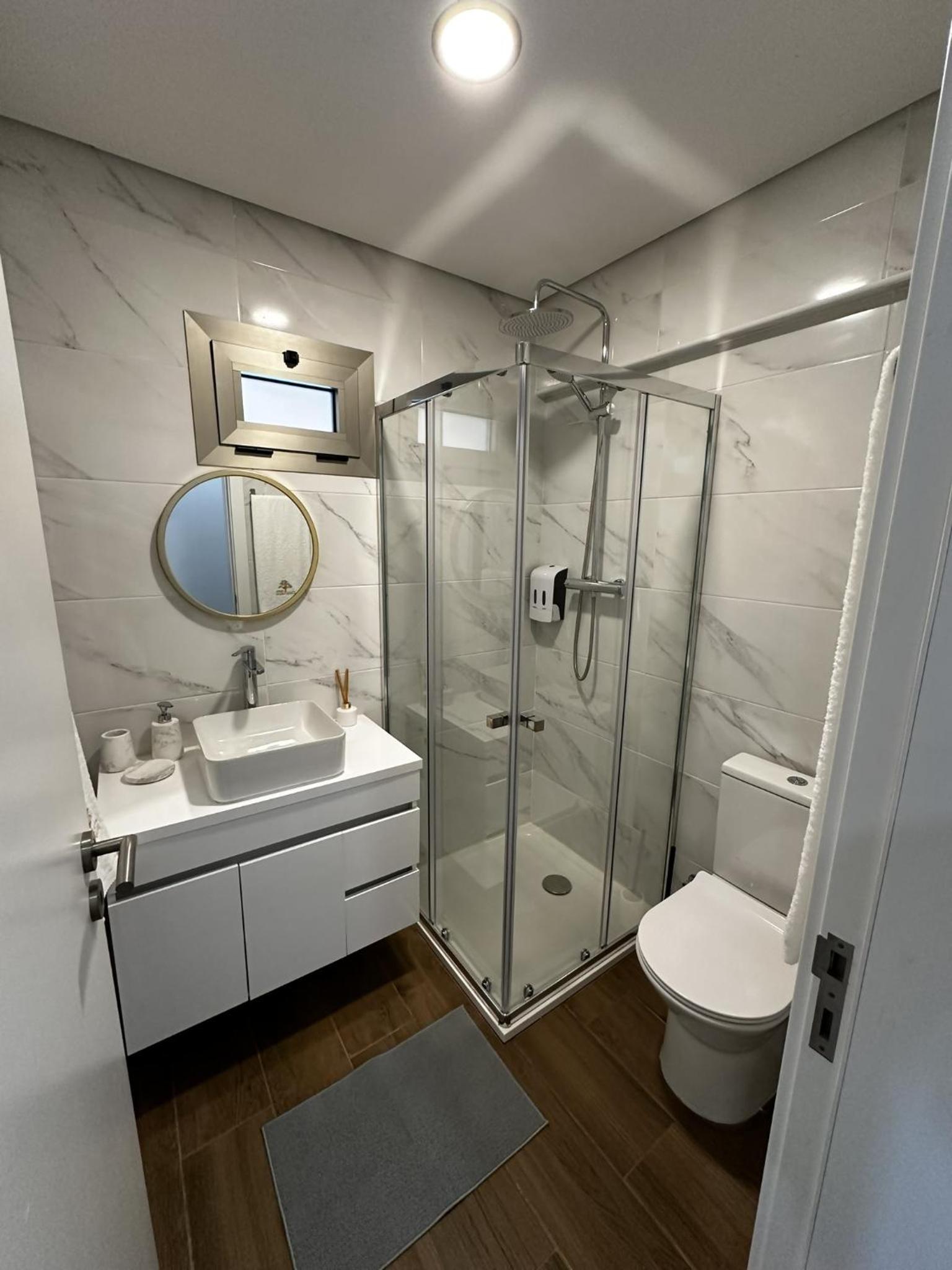Two-Bedroom House - Photo 12