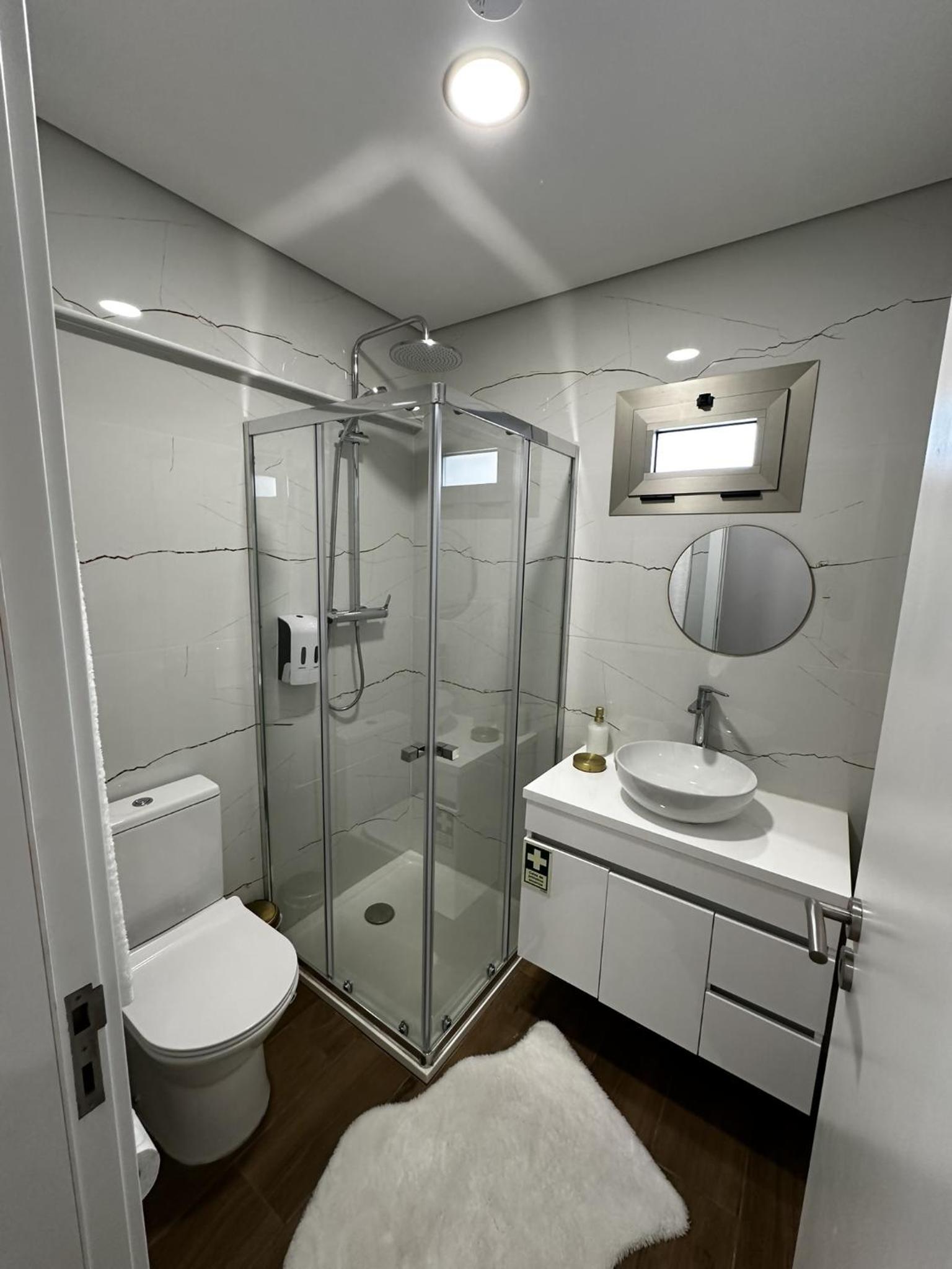 Two-Bedroom House - Photo 10